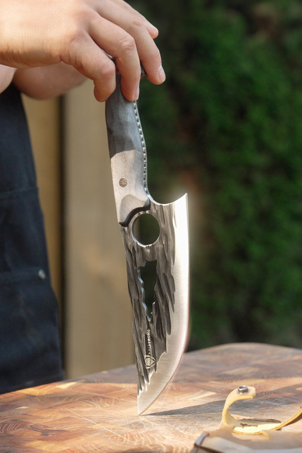 Dalstrong Venator Knife 7 - Barbarian Series Premium Kitchen Knife | High-Performance Chef Knife for Professional Cooking & Meat Cutting | Perfect for Home Chefs & Outdoor BBQ