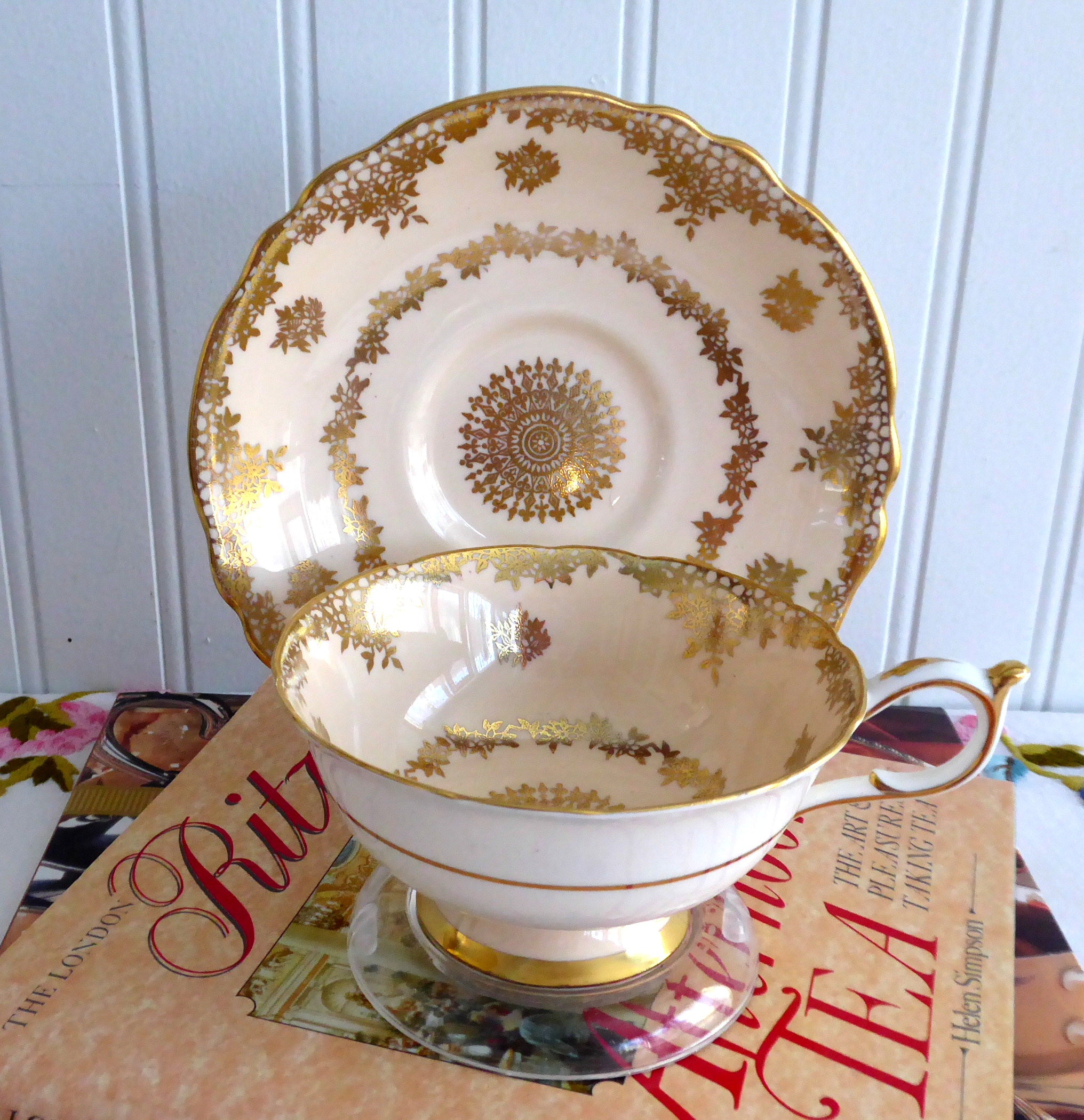 Vintage 1940s Gold Overlay Peach Paragon Tea Cup and Saucer Set - Elegant Gold Medallion Double Warrant Design - Perfect for Afternoon Tea, Bridal Showers & Antique Collectors