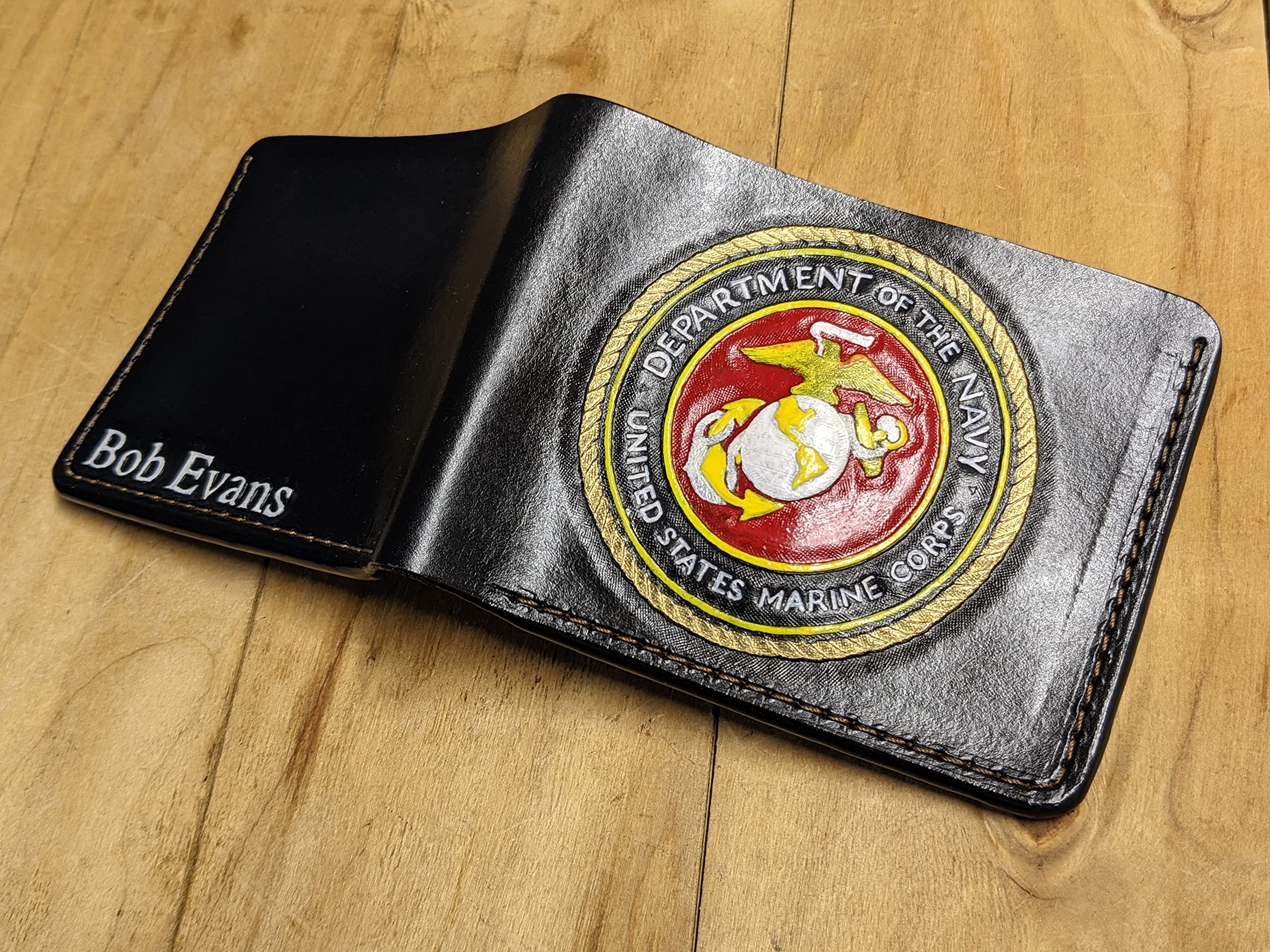 Handcrafted 3D Genuine Leather Wallet for Men - Custom Engraved & Hand-Painted Alien Design - Personalized US Marine Corps Gift - Perfect for Everyday Carry, Travel & Special Occasions