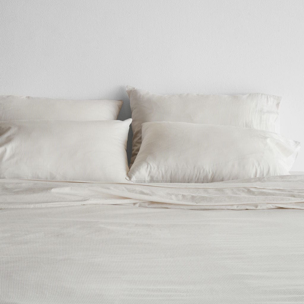 Organic Cotton Bedding Set - Soft & Breathable Resort Style Sheet, Duvet Cover & Pillowcase - Perfect for Luxury Hotels, Vacation Homes & Cozy Bedrooms