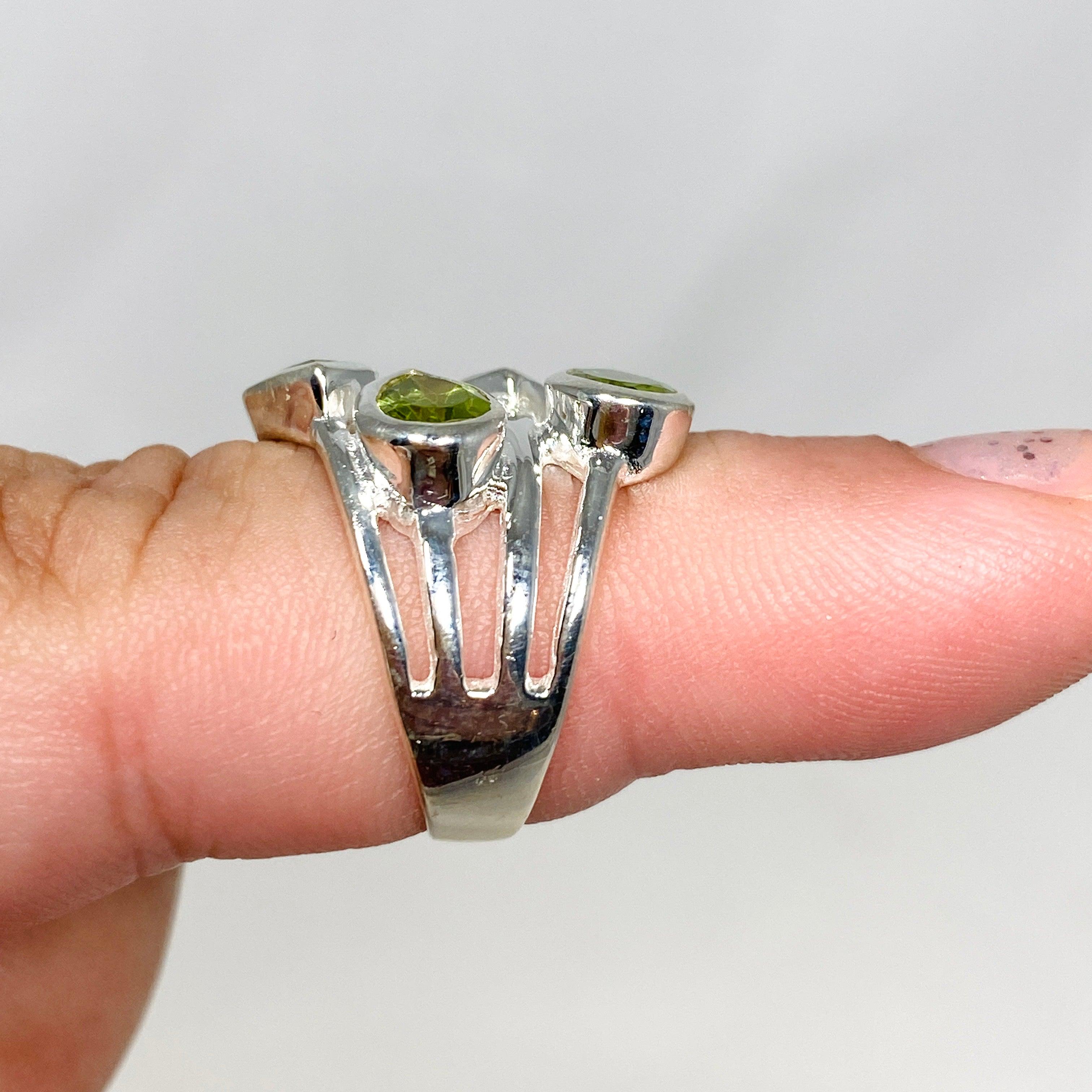 Peridot Multi-Stone Faceted Teardrop Ring R3815 - Elegant Green Gemstone Jewelry for Women, Perfect for Weddings, Parties & Special Occasions