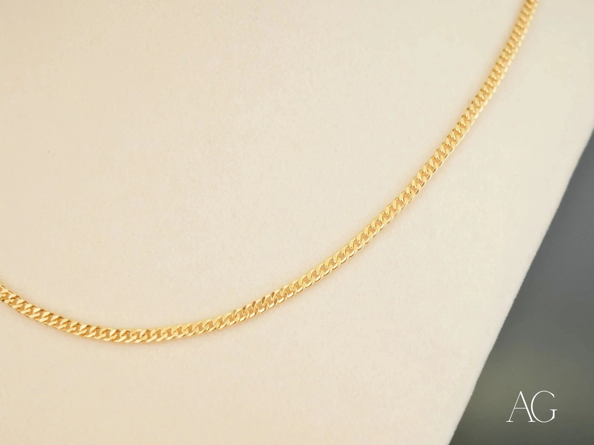 Golden Luxe Cuban Link Chain for Men & Women | 14K Gold Plated Hip Hop Jewelry | Perfect for Parties, Gifts & Everyday Wear