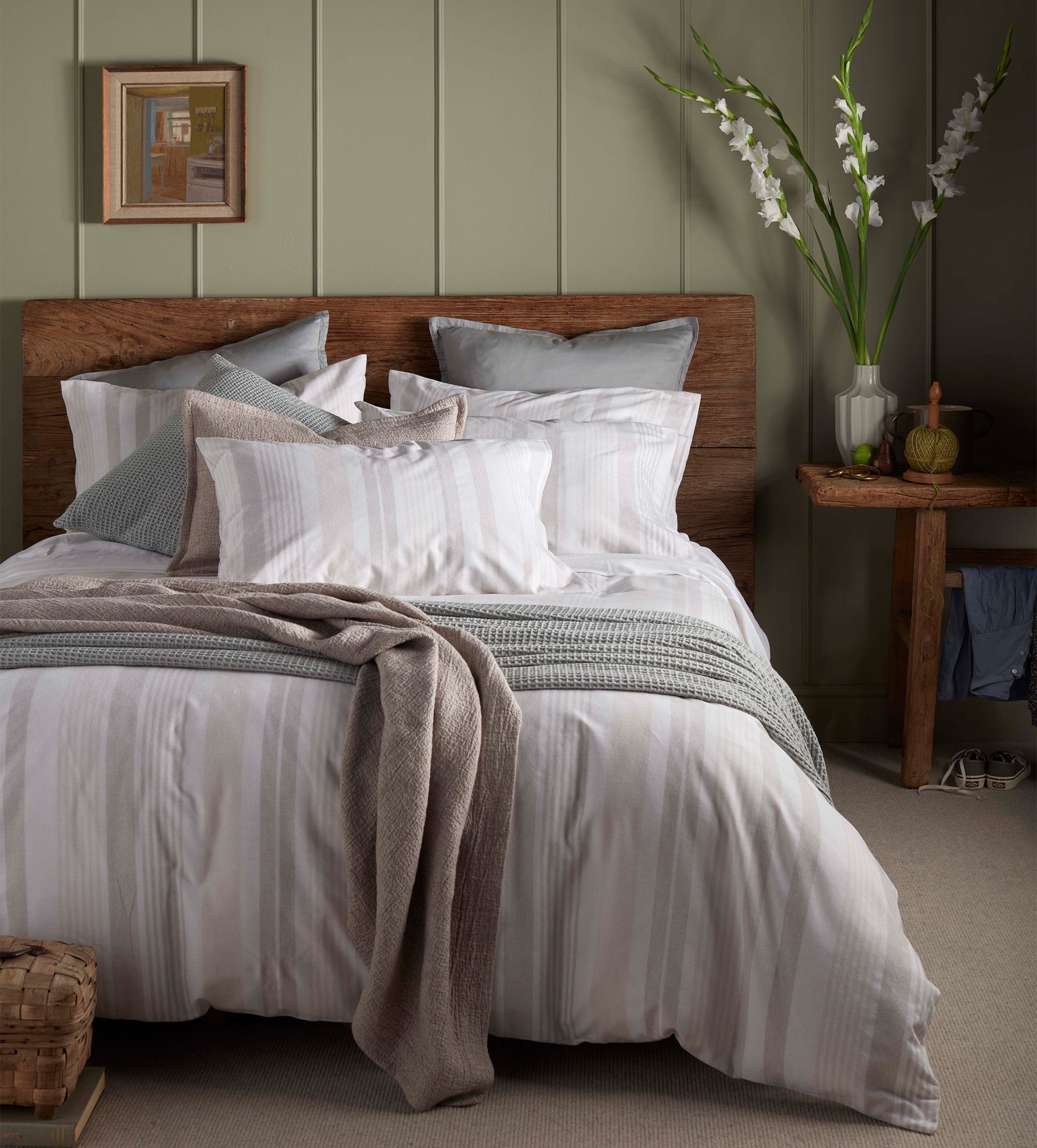 Premium 100% Cotton Brushed Pillowcase - Soft Natural Harry Stripe Design for Ultimate Comfort - Perfect for Bedroom, Hotel, and Home Decor