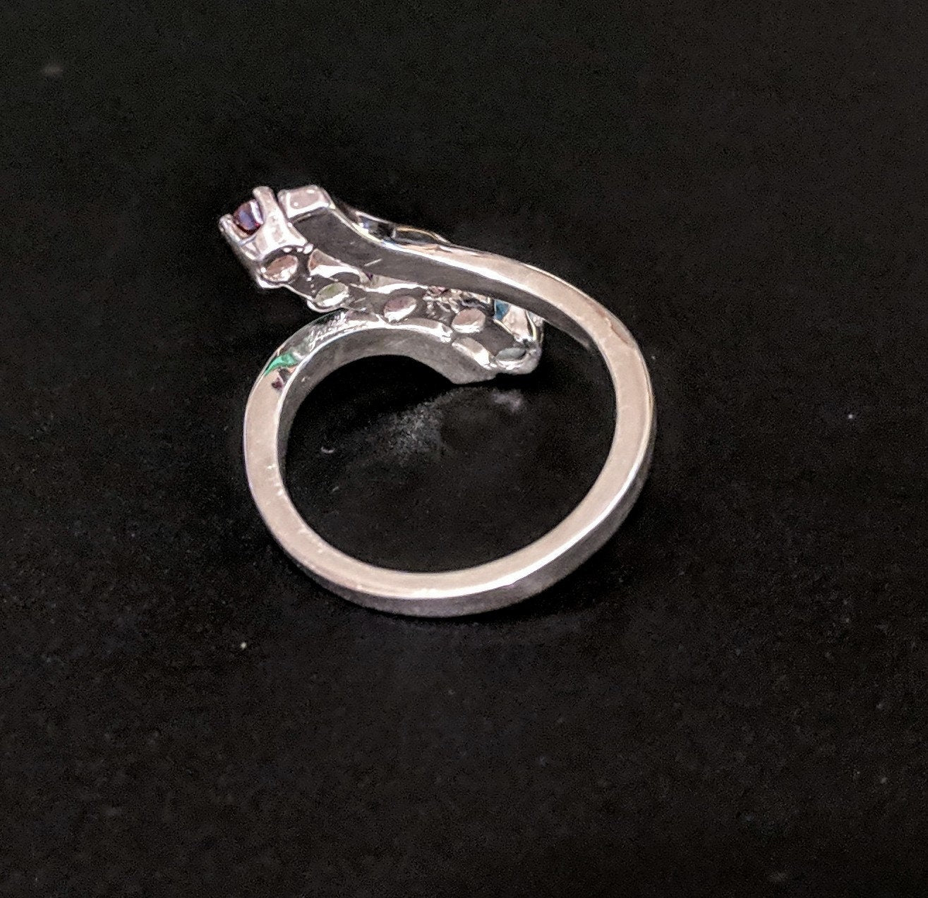 Custom Mother's Ring in Solid Sterling Silver or 14K Gold (White/Yellow/Rose) - 3 to 6 Natural Birthstones with Engraving - Personalized Jewelry Gift for Mom, Grandma, Birthday, Anniversary - Perfect for Mother's Day, Christmas & Special Occasions