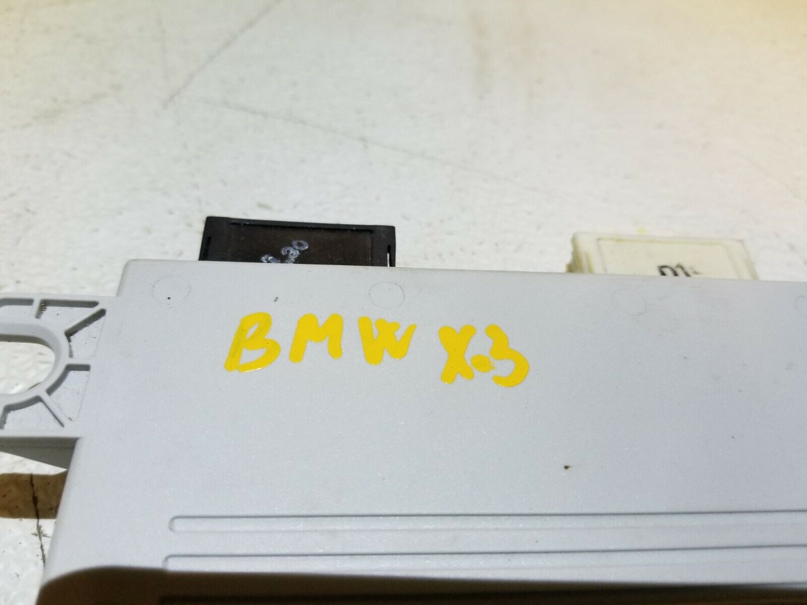 04 05 06 07 BMW E83 X3 Panoramic Sunroof Control Module OEM - Replacement Part for Sunroof Repair & Maintenance