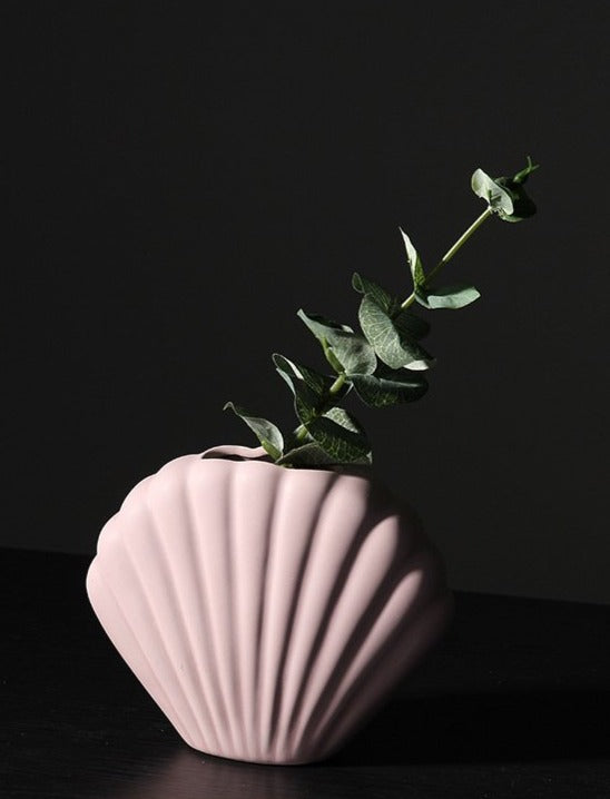 Elegant Shell Floral Ceramic Vase - Handcrafted Home Decor for Living Room, Bedroom & Wedding Centerpieces - Perfect for Fresh Flowers, Boho Style & Coastal Decor