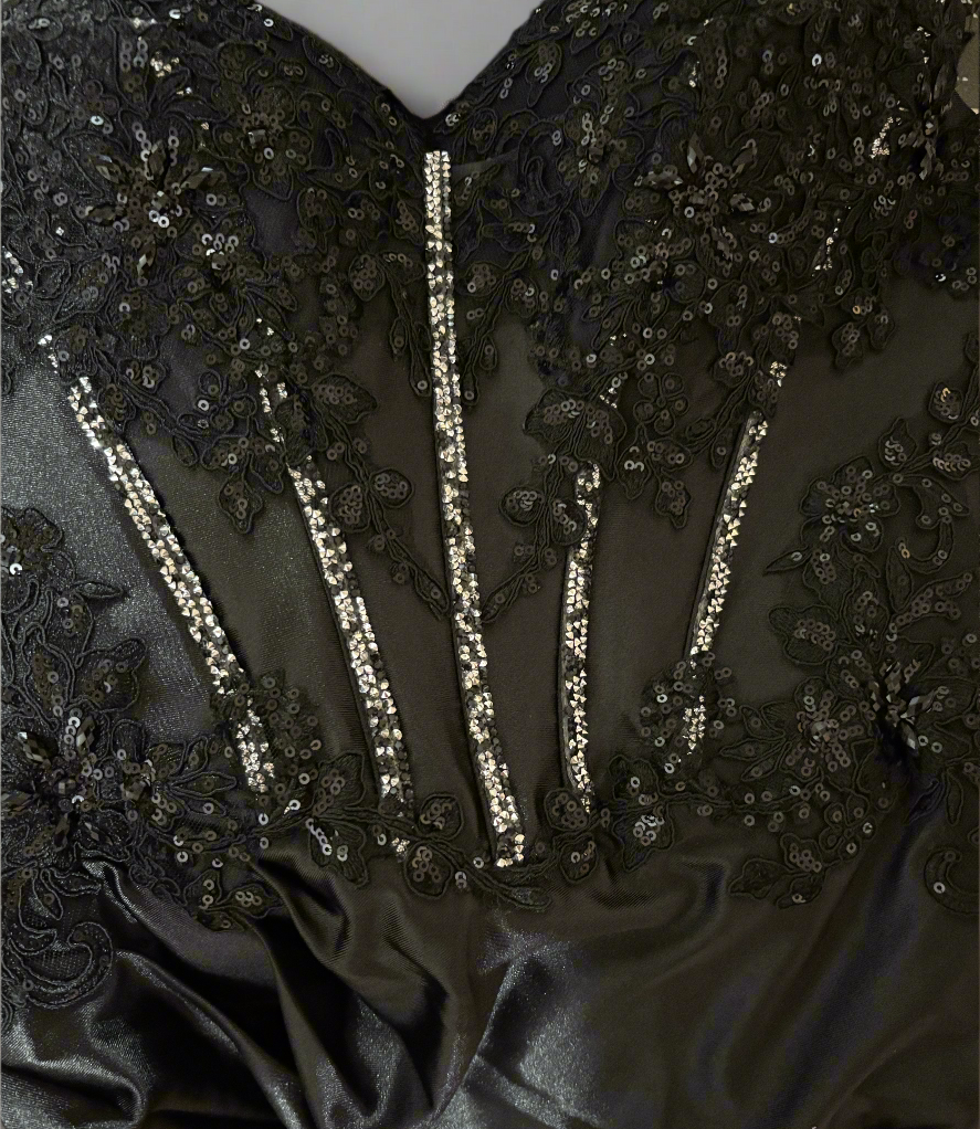Elegant Jupiter Gown - Strapless Lace & Satin Fitted Evening Dress for Prom, Wedding & Formal Events