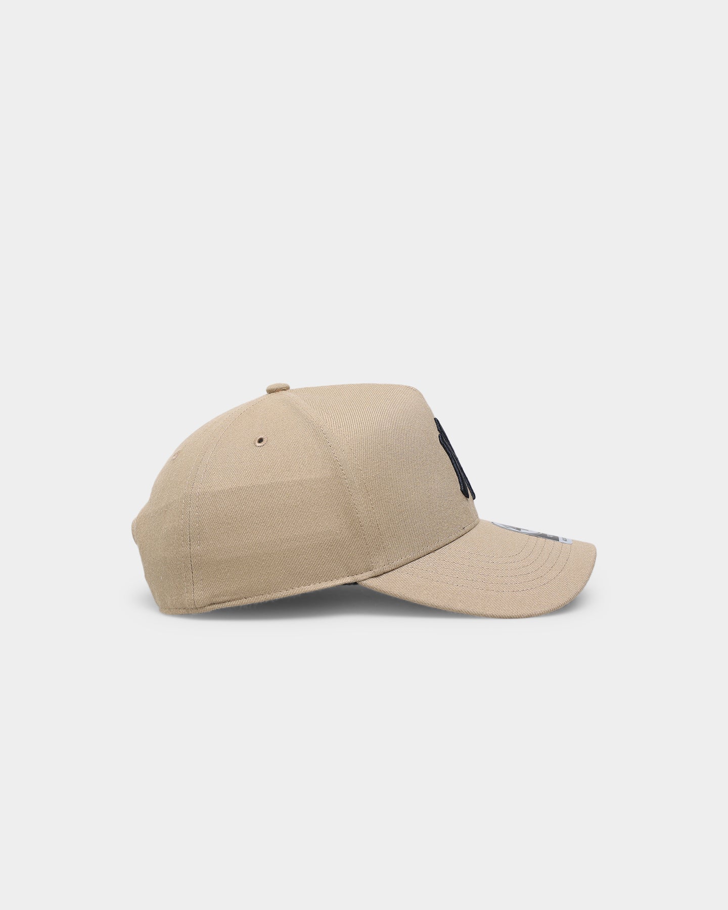 New York Yankees 'Khaki Team' MVP DT Snapback Hat - 47 Brand Official MLB Baseball Cap for Men & Women - Perfect for Games, Sports & Streetwear Fashion
