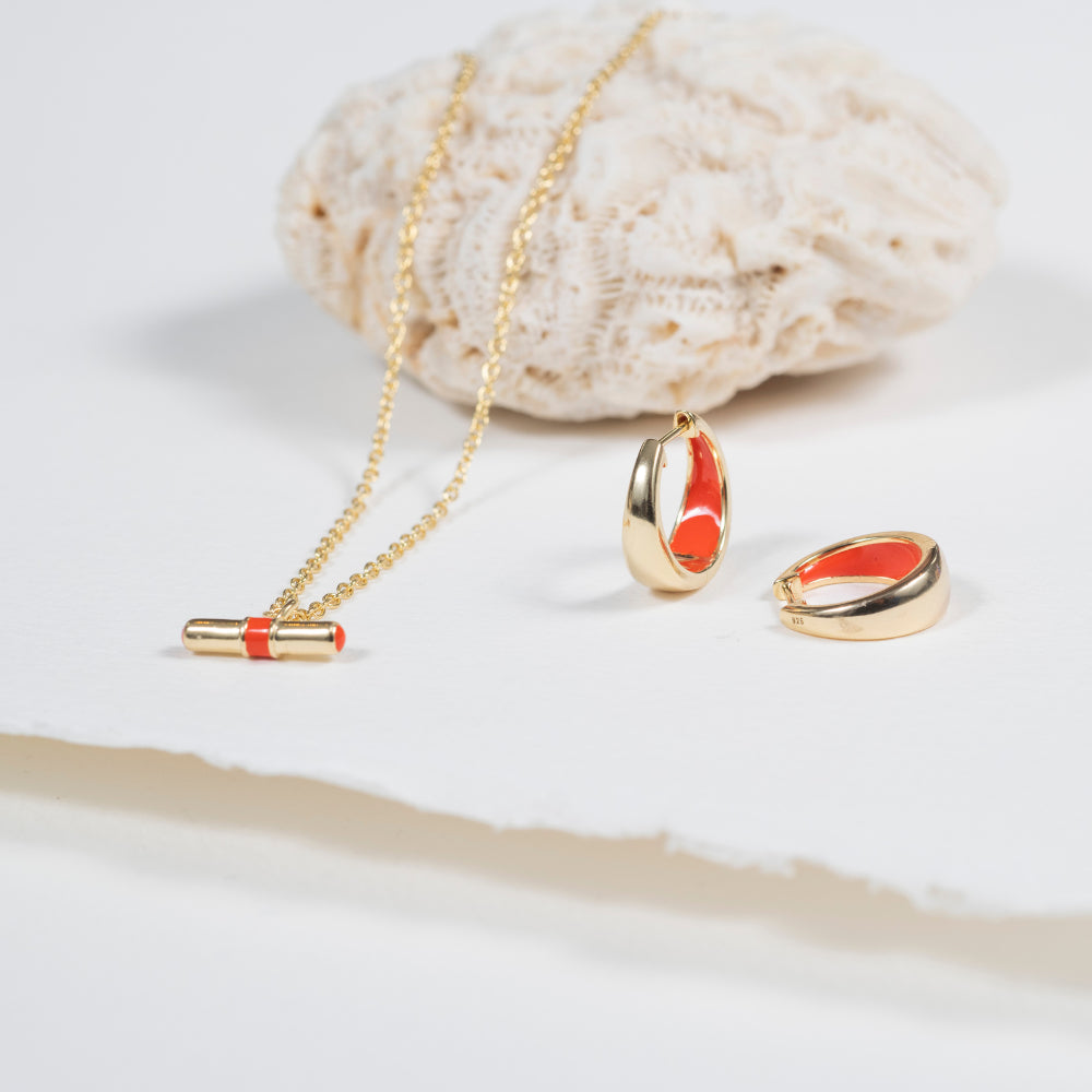 Elegant Havana Gold & Tomato Red Enamel T-Bar Necklace - Perfect for Date Nights & Special Occasions