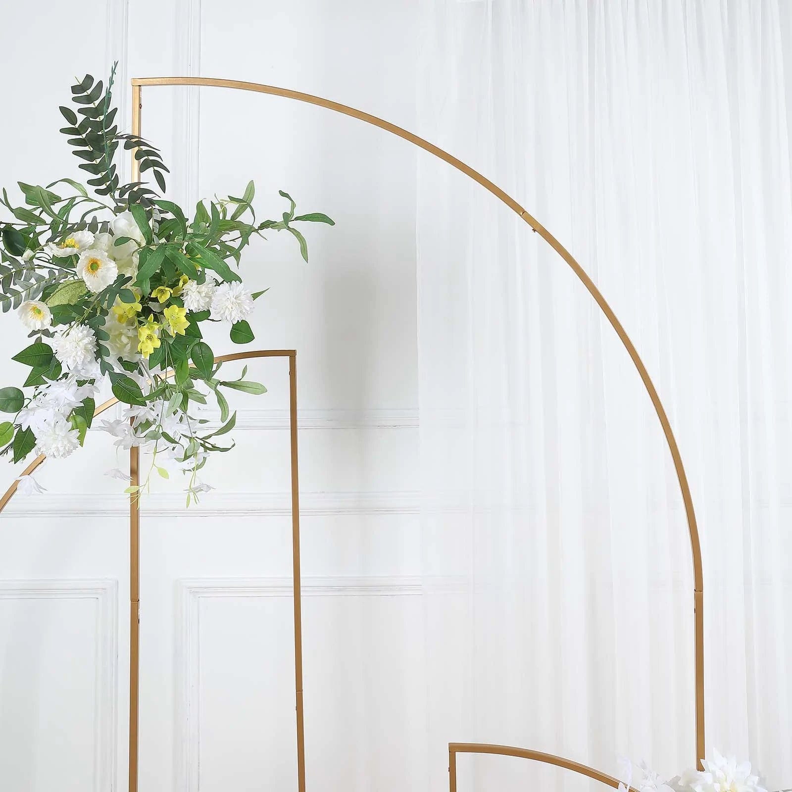 Half Moon Metal Floral Display Frame - Gold Wedding Arch Backdrop Stand for Outdoor Ceremonies, Photo Shoots & Garden Decor