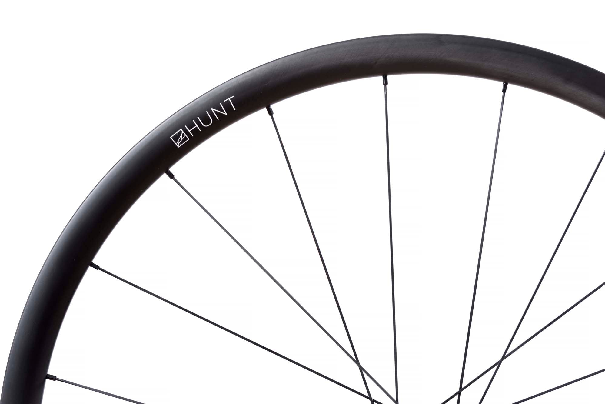 HUNT 30 Carbon Aero Disc Wheelset - Lightweight Carbon Road Bike Wheels for Racing & Performance Cycling | Perfect for Road Racing, Triathlons & Endurance Rides