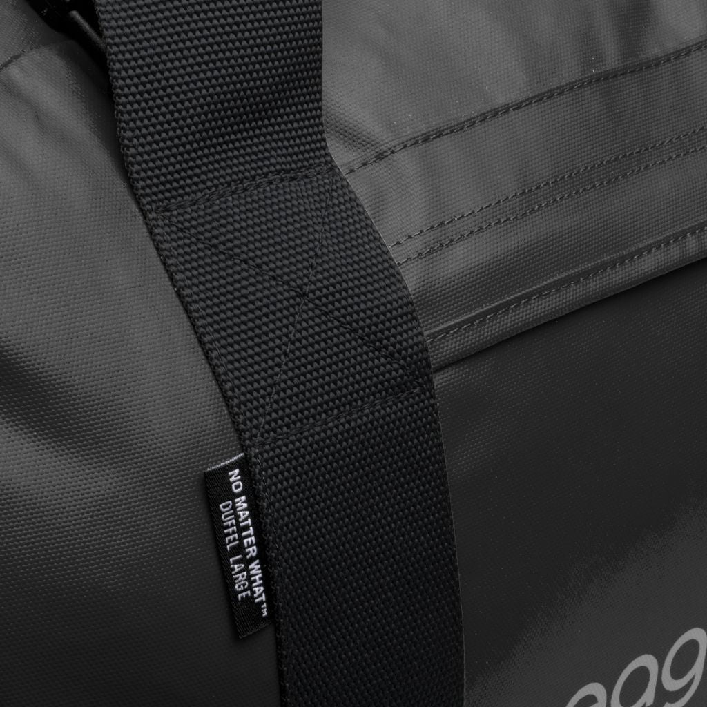 Eagle Creek No Matter What Medium Duffel Bag - Waterproof Travel Duffel for Gym, Camping & Weekend Trips - Black Carry-On Bag with Durable Construction