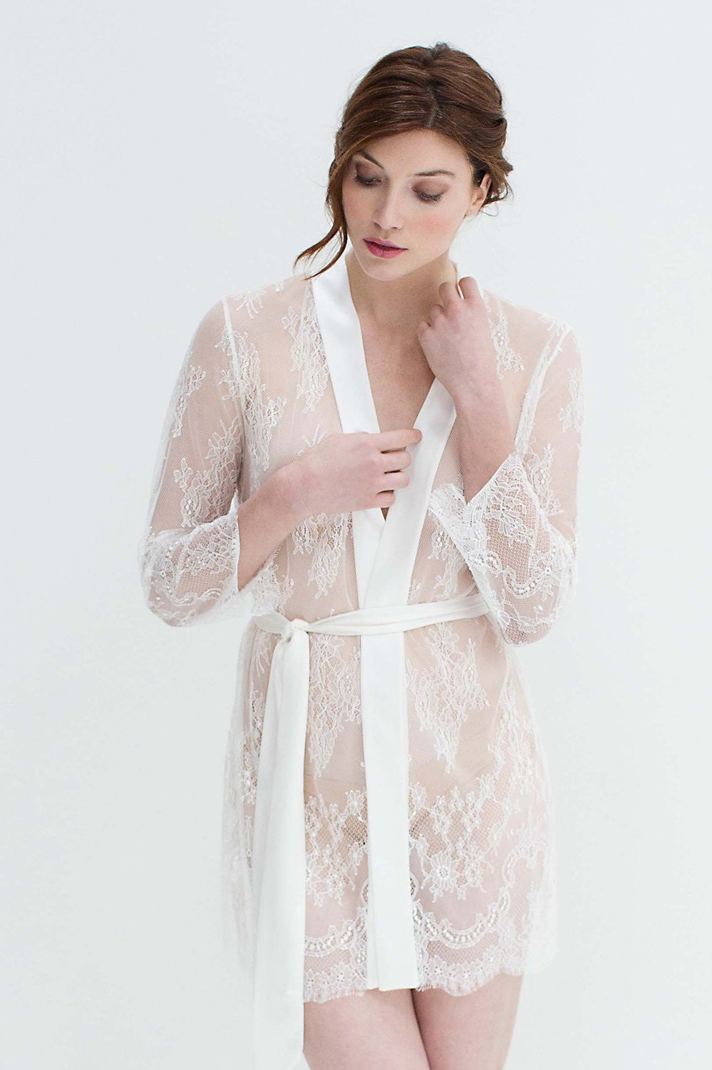 Ivory Art Deco Lace Robe - Elegant Vintage Style Lace Kimono for Women | Perfect for Bridal Party, Boudoir Photography & Special Occasions