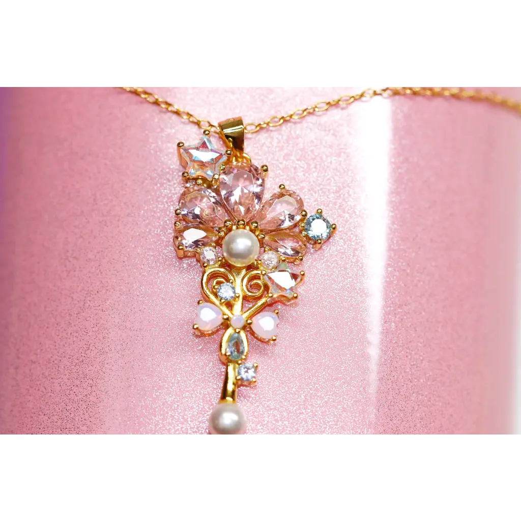 Elegant Maisie Pendant Necklace for Women - Dainty Gold Layered Chain Jewelry Gift for Her - Perfect for Date Nights, Weddings & Special Occasions