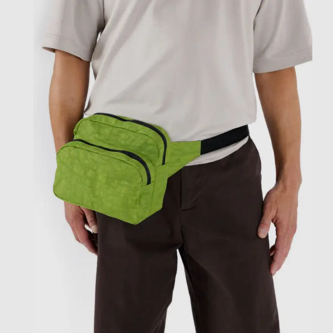BAGGU Green Juice Fanny Pack - Waterproof Waist Bag for Running, Hiking & Travel - Hands-Free Crossbody Belt Bag for Men & Women