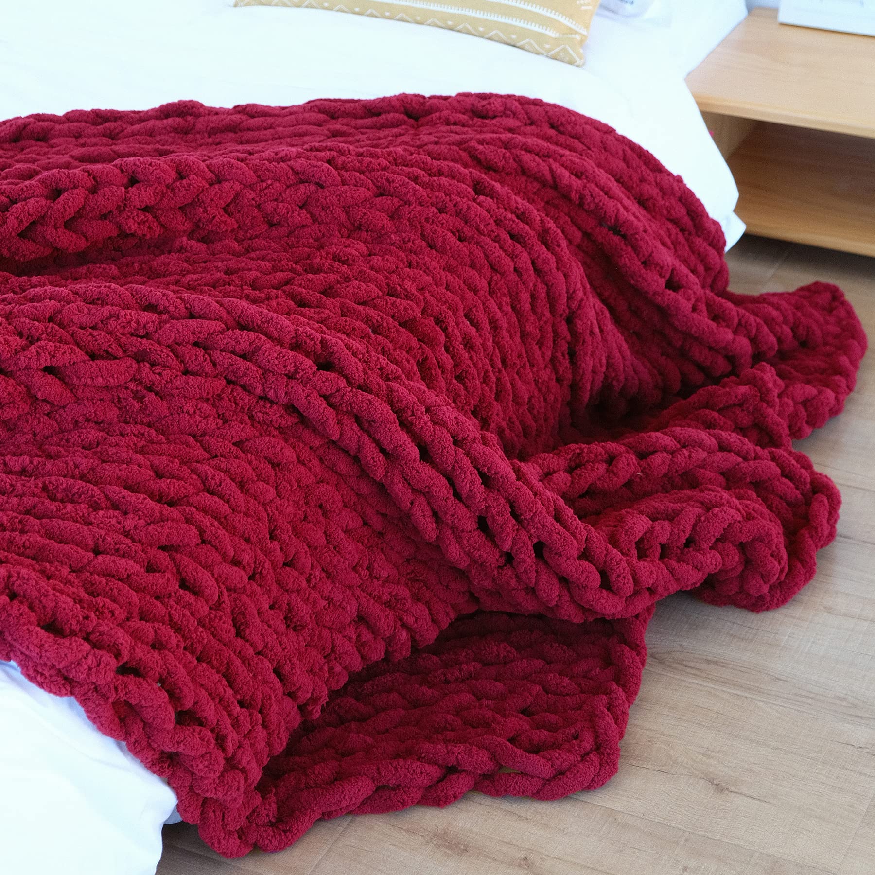 Alzoear Chunky Knit Throw Blanket - Chenille Handmade Cozy Warm Blanket for Sofa, Bed, Couch - Soft Luxury Home Decor for Living Room, Bedroom - Perfect for Winter Nights & Gift Giving (Burgundy, 60x80 Inches)