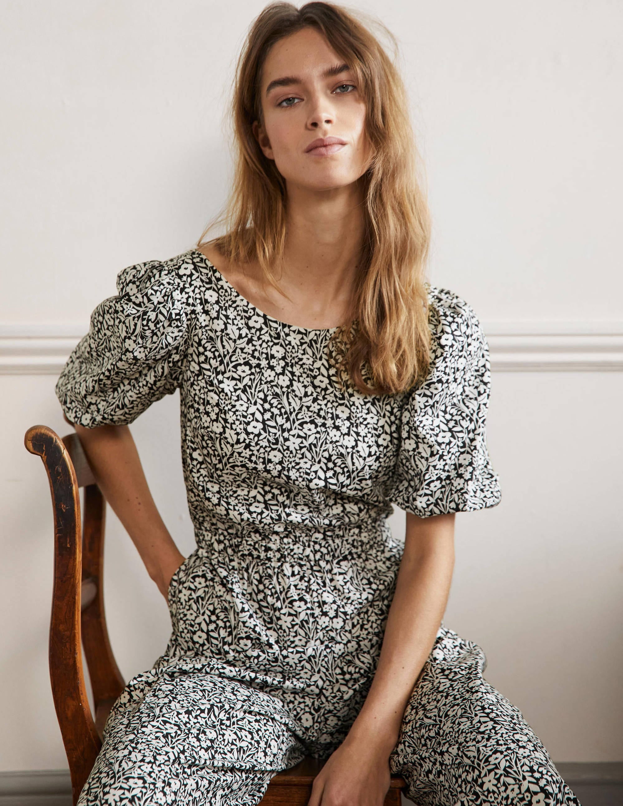 Black Wildflower Sprig Back Detail Jumpsuit - Women's Floral Print Romper for Casual Outings, Summer Parties & Vacations