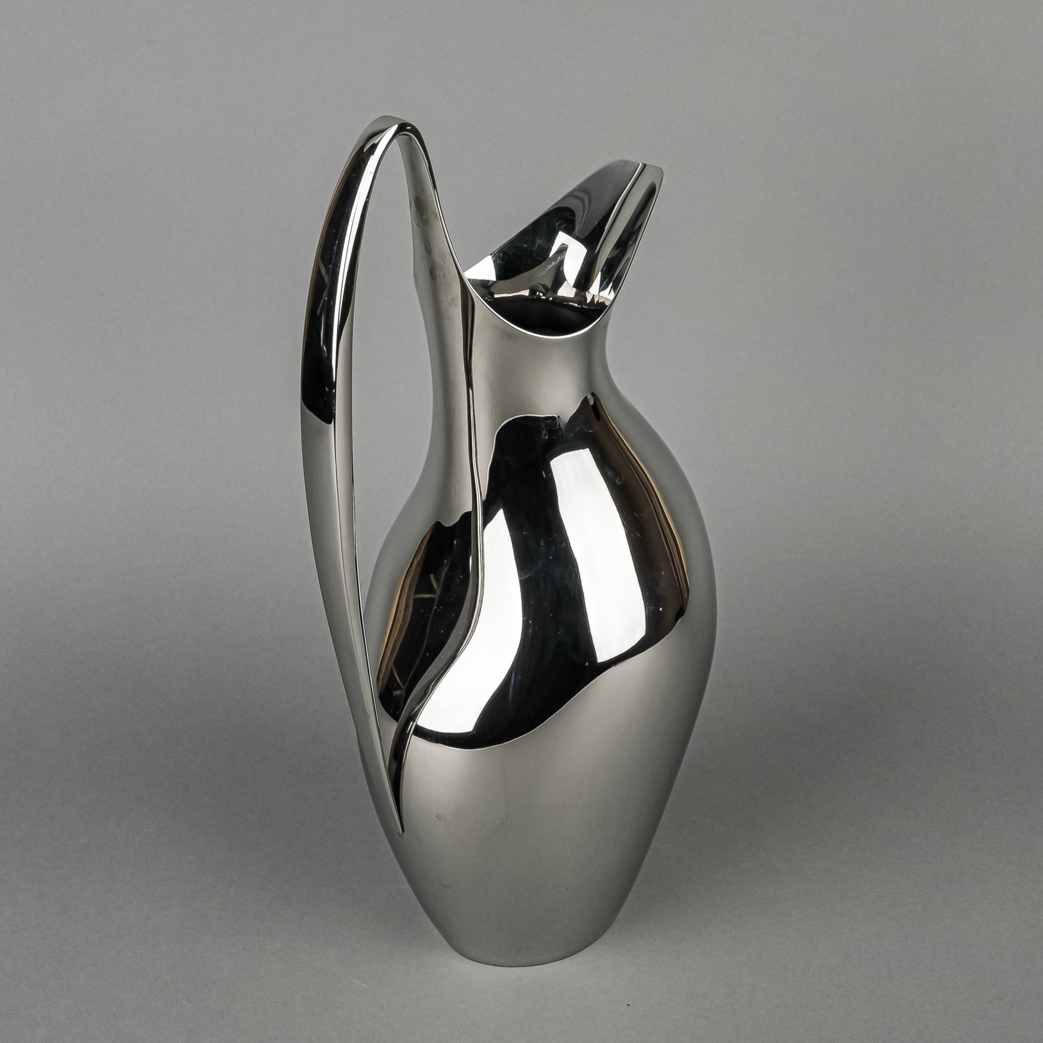 GEORG JENSEN Henning Koppel Stainless Steel Water Pitcher - Elegant Modern Design for Home Bar, Kitchen & Dining Table | Perfect for Iced Tea, Lemonade & Cocktail Serving