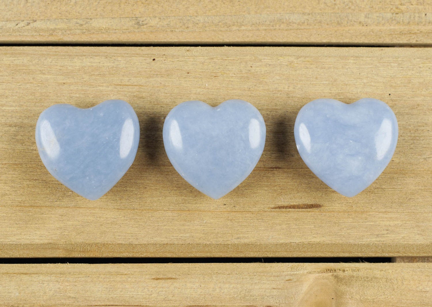 ANGELITE Crystal Heart - Healing Stone for Self Care, Spiritual Gifts for Mom, Home Decor & Meditation - E0163 | Perfect for Relaxation, Yoga & Positive Energy