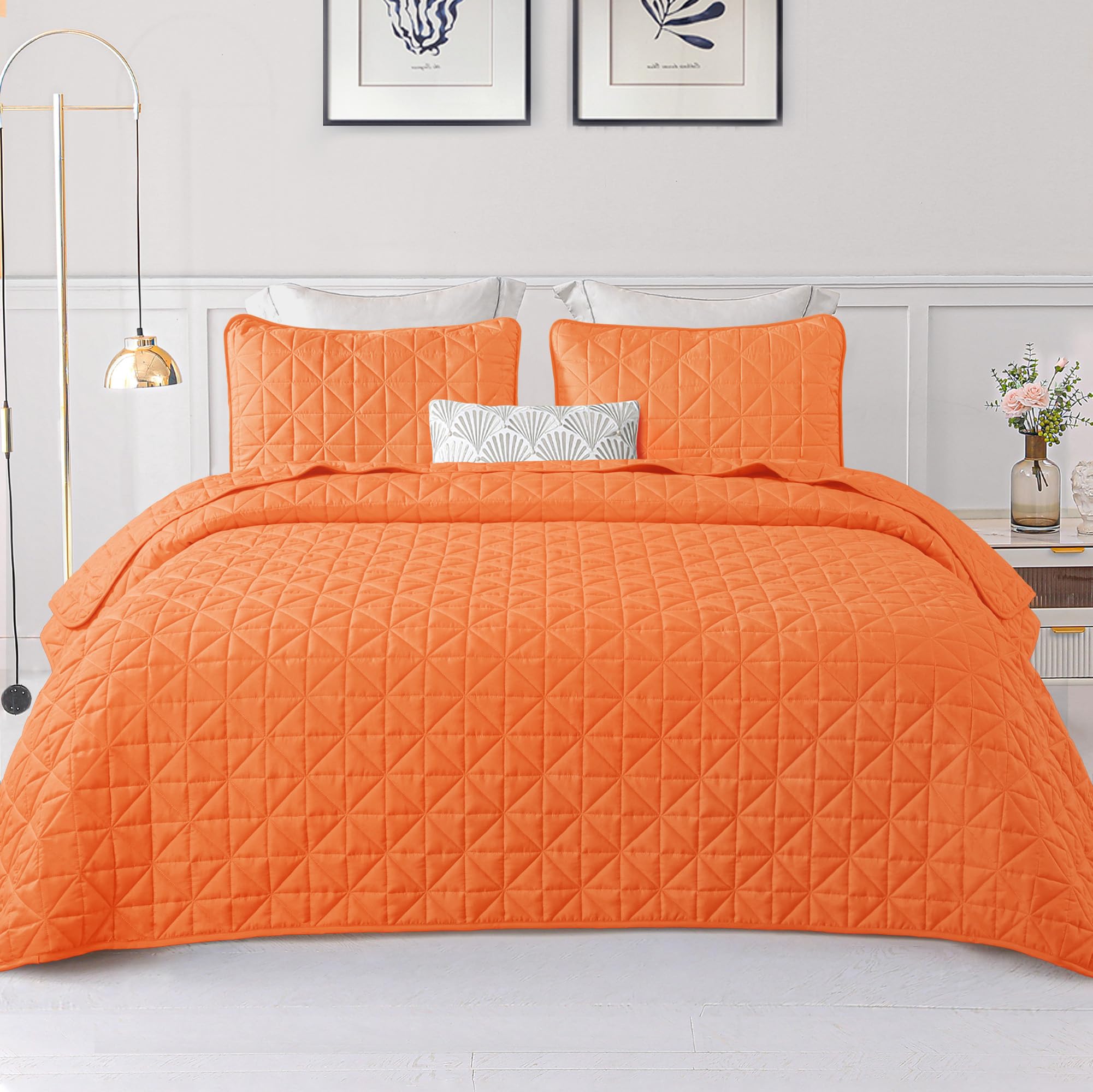 Premium King Size Quilted Bedding Set - Lightweight Orange Stitched Grid Pattern Bedspread & 2 Pillow Shams, All-Season Comfort for Master Bedroom, Guest Room & Dorm Decor