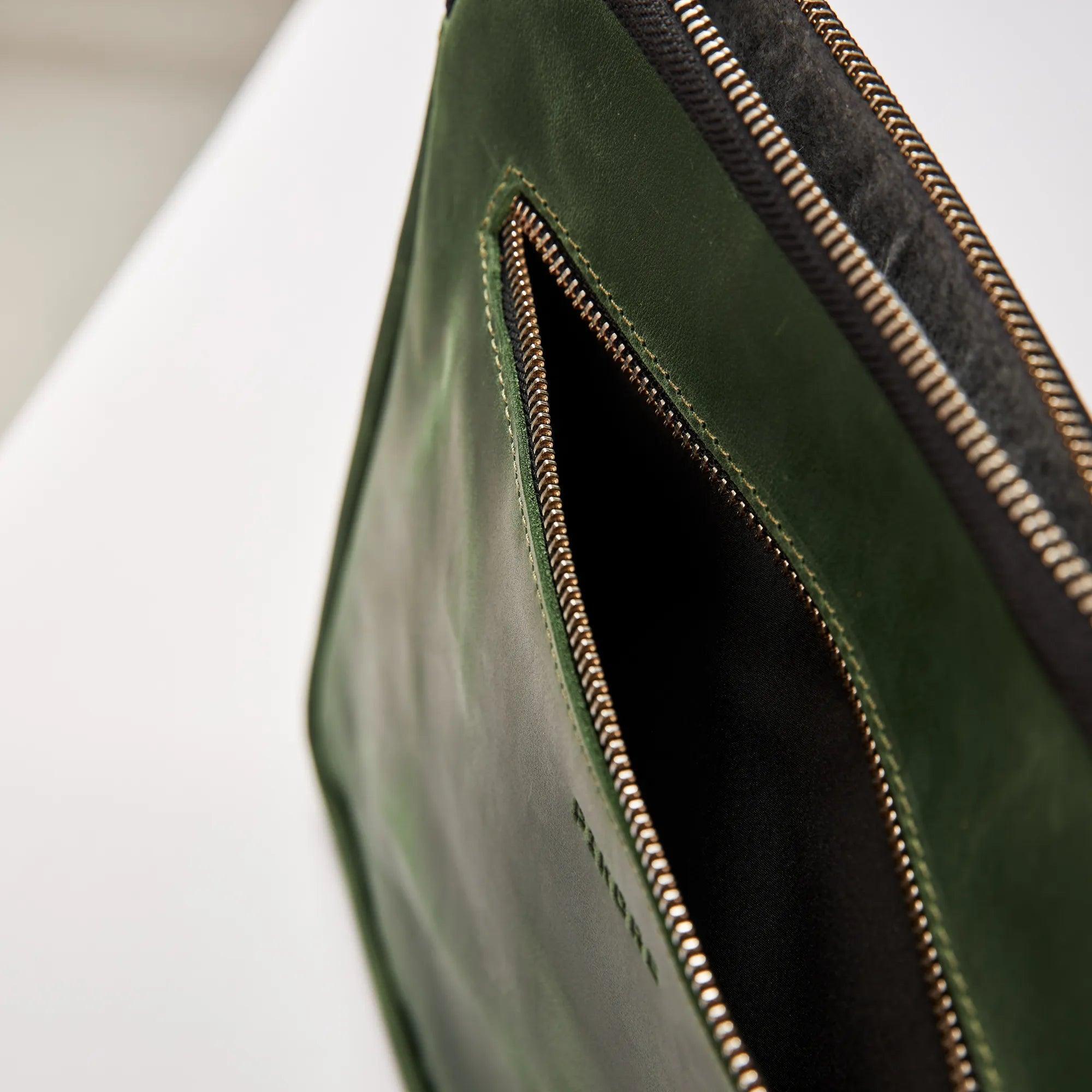 Premium Genuine Leather MacBook Sleeve with Zipper - Protective Case for MacBook Pro/Air 13 14 16 Inch - Perfect for Office, Travel & School Use