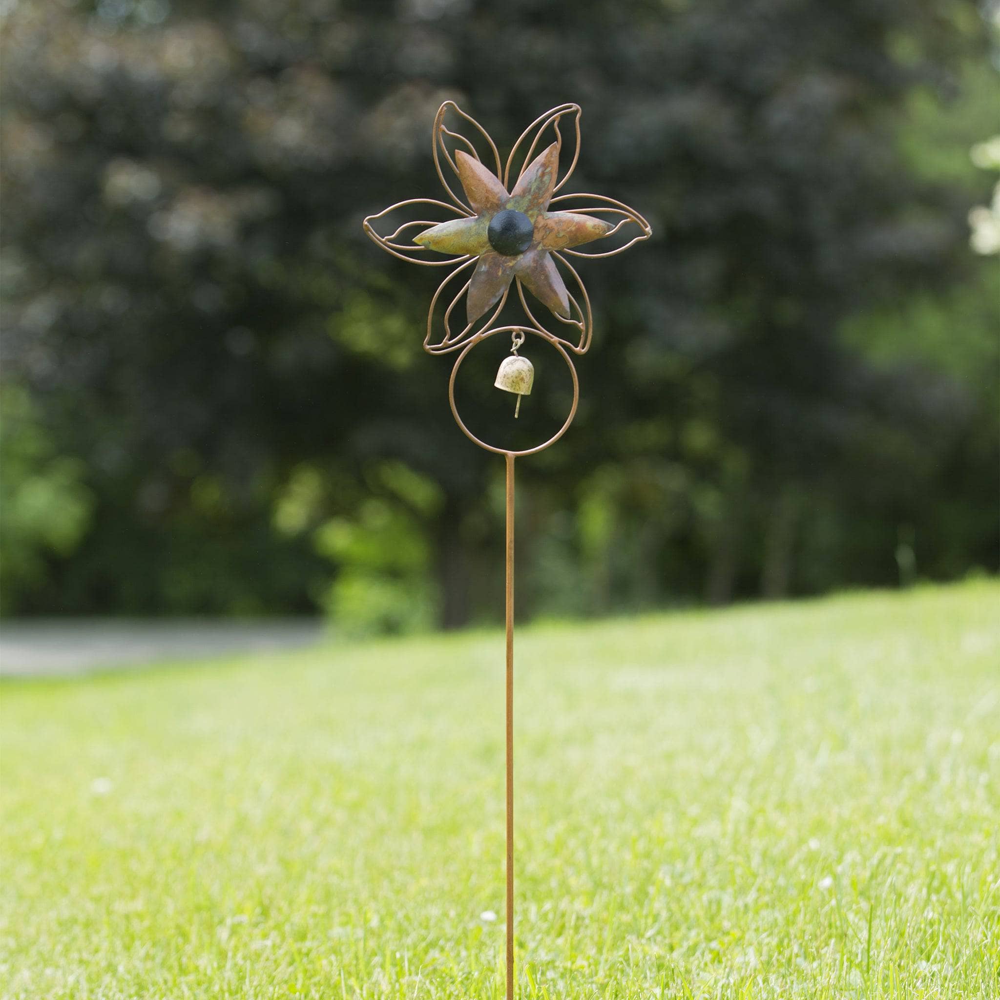 Beautiful Open Petal Flower Garden Stake - Decorative Metal Yard Art for Outdoor Gardens, Flower Beds & Landscaping | Perfect for Spring & Summer Decor