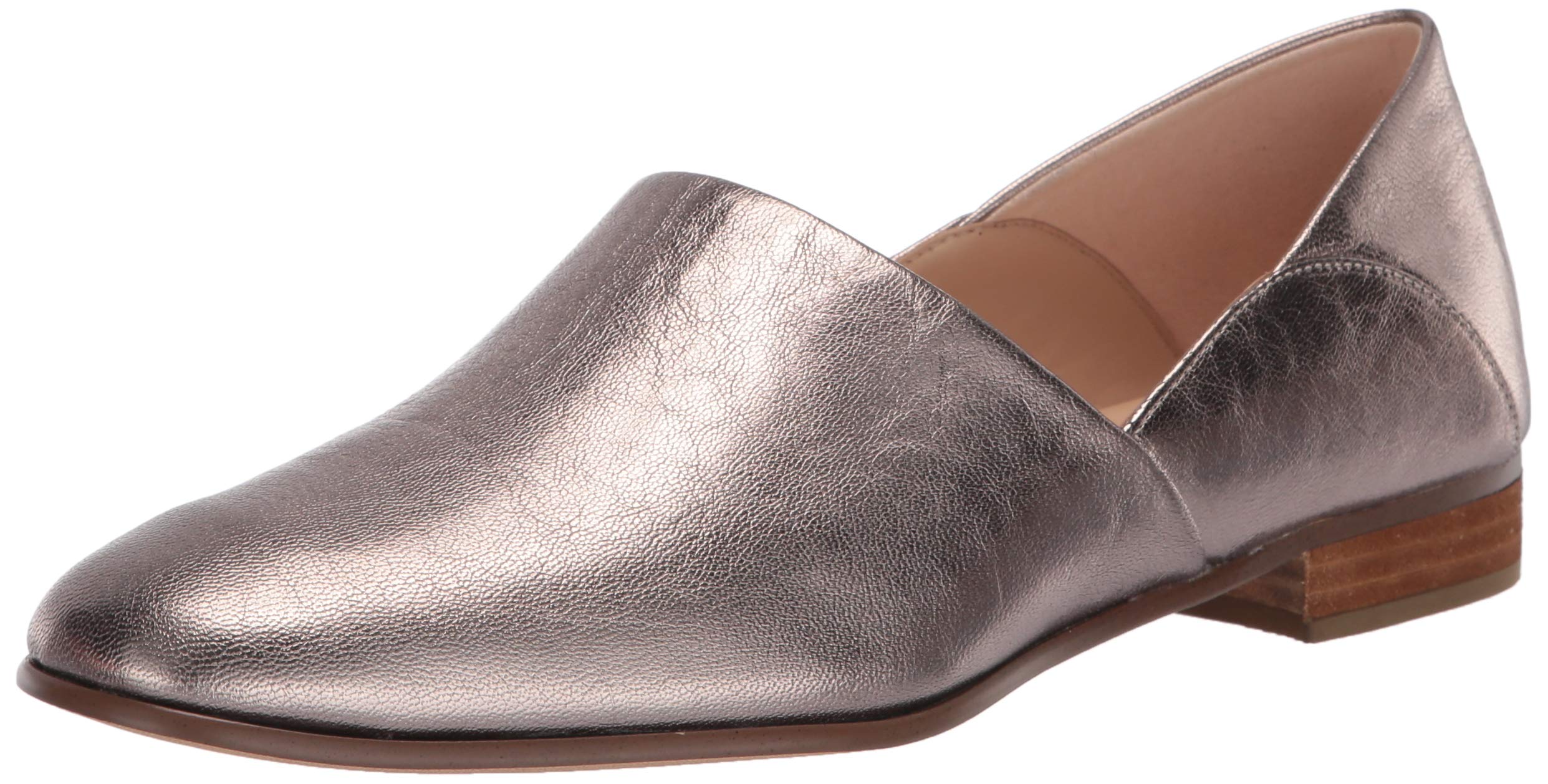 Clarks Women's Pure Tone Loafer Flat - Comfortable Slip-On Shoes for Work, Office & Casual Wear | Lightweight & Stylish Women's Loafers for Everyday Use