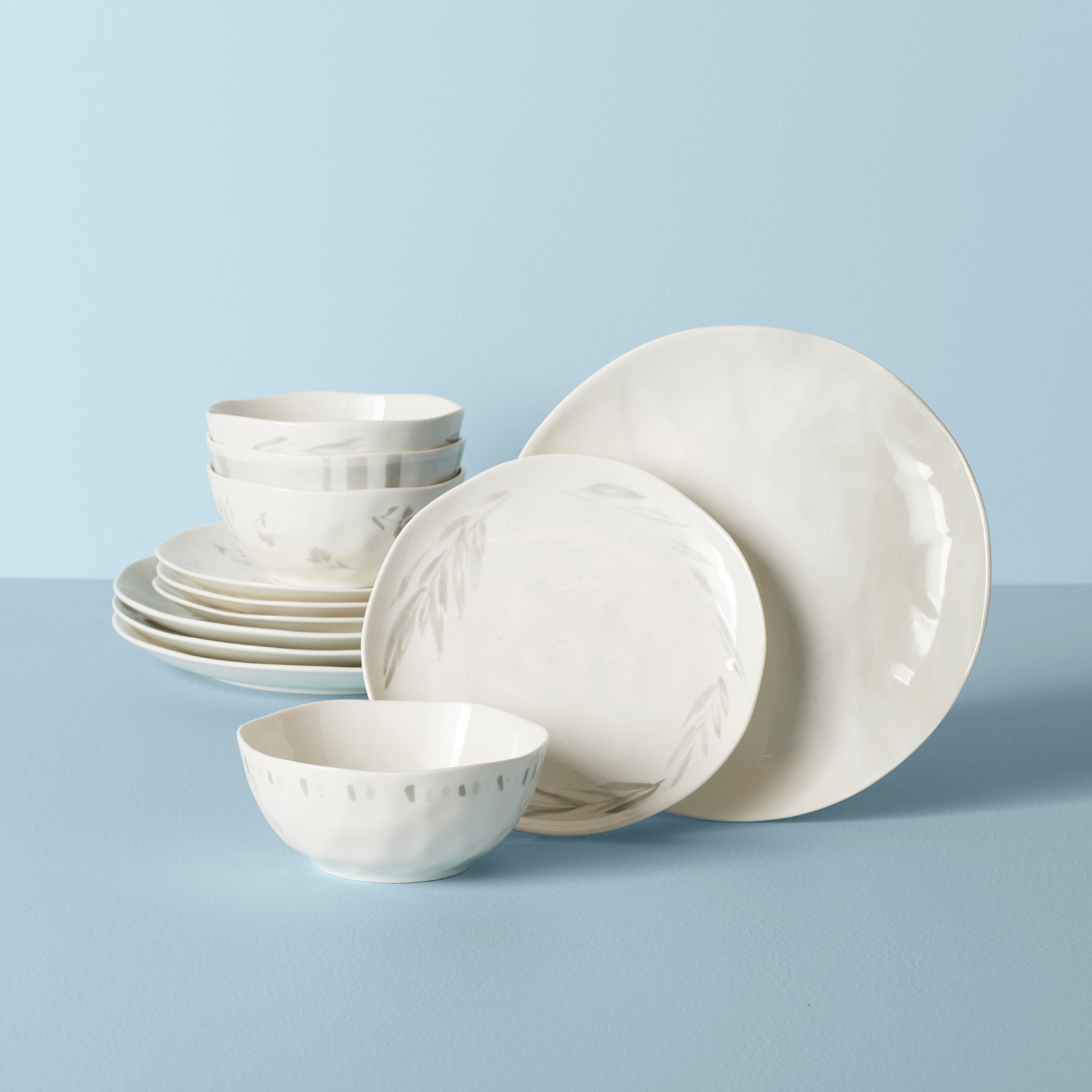 Premium Oyster Bay 12-Piece Dinnerware Set - Porcelain Plates, Bowls & Mugs - Elegant Dinner Set for Family Dining, Entertaining & Special Occasions