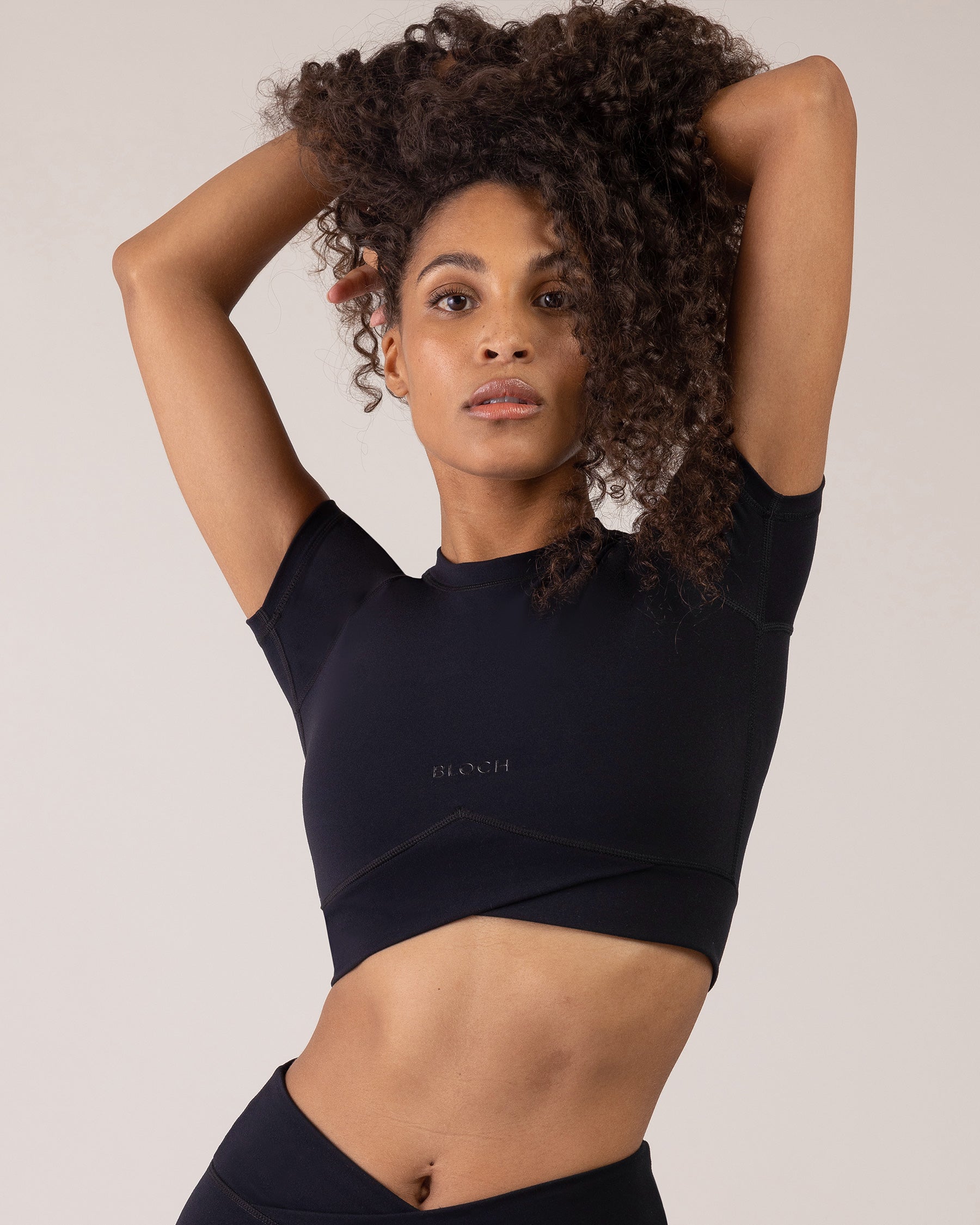 BLOCH Women's Everhold Cross Over Tee - Comfortable Stretchy Workout Top for Yoga, Pilates & Gym - Perfect for Active Lifestyles & Athleisure Wear