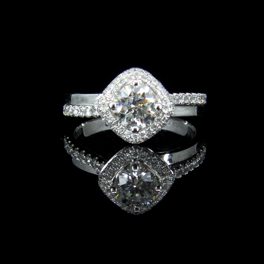 Platinum Diamond Ring for Women - Elegant 1 Carat Solitaire Engagement & Wedding Band - Perfect for Proposals, Anniversaries, and Special Occasions