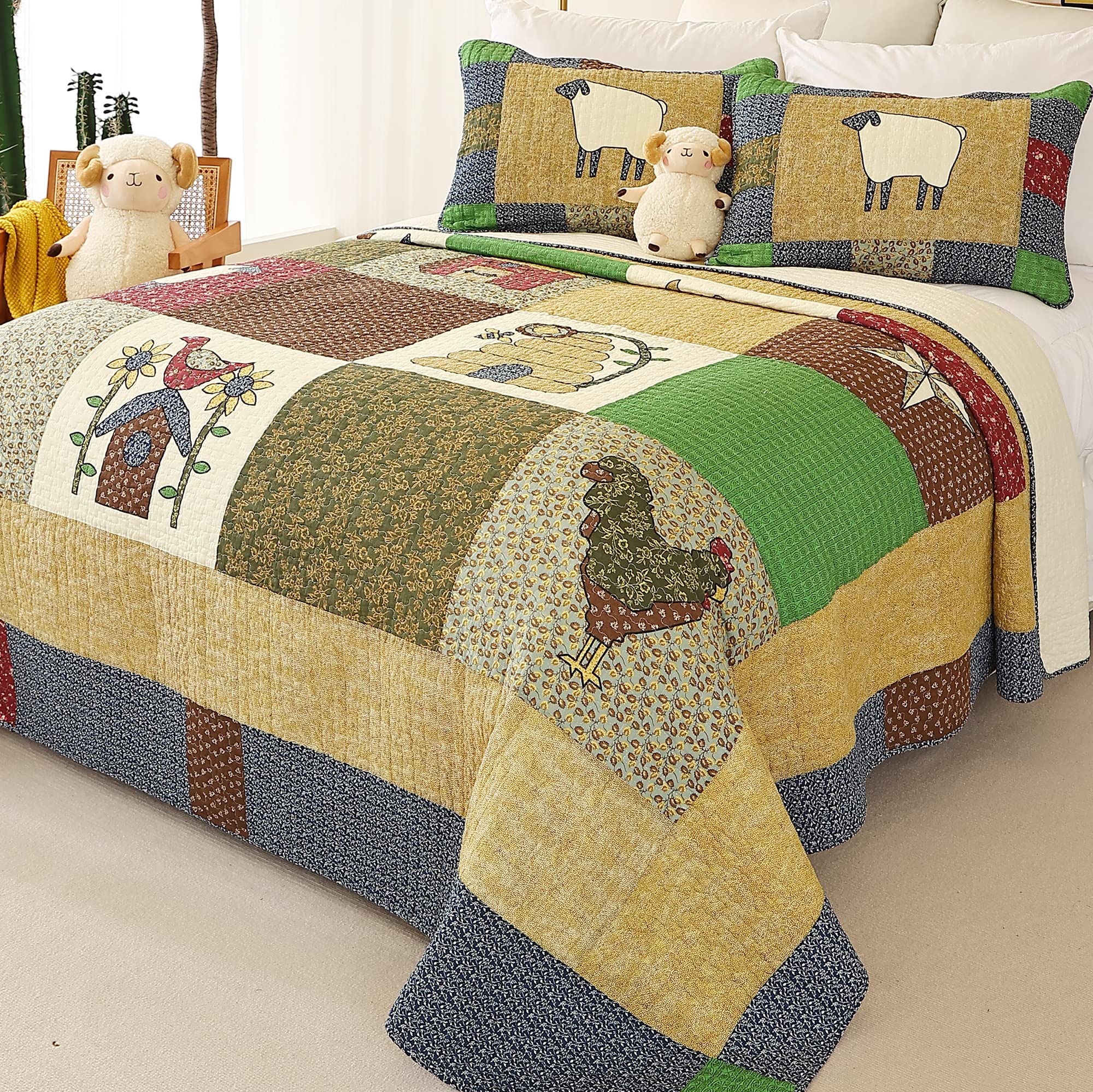 Rustic Cabin Quilt Set - Lightweight Cotton Twin Size Bedspread with Real Stitched Patchwork Design, Includes Pillow Shams - All Seasons Home Bedding for Cozy Cabin, Farmhouse or Rustic Bedroom Decor (Sheep Print, Twin Size)