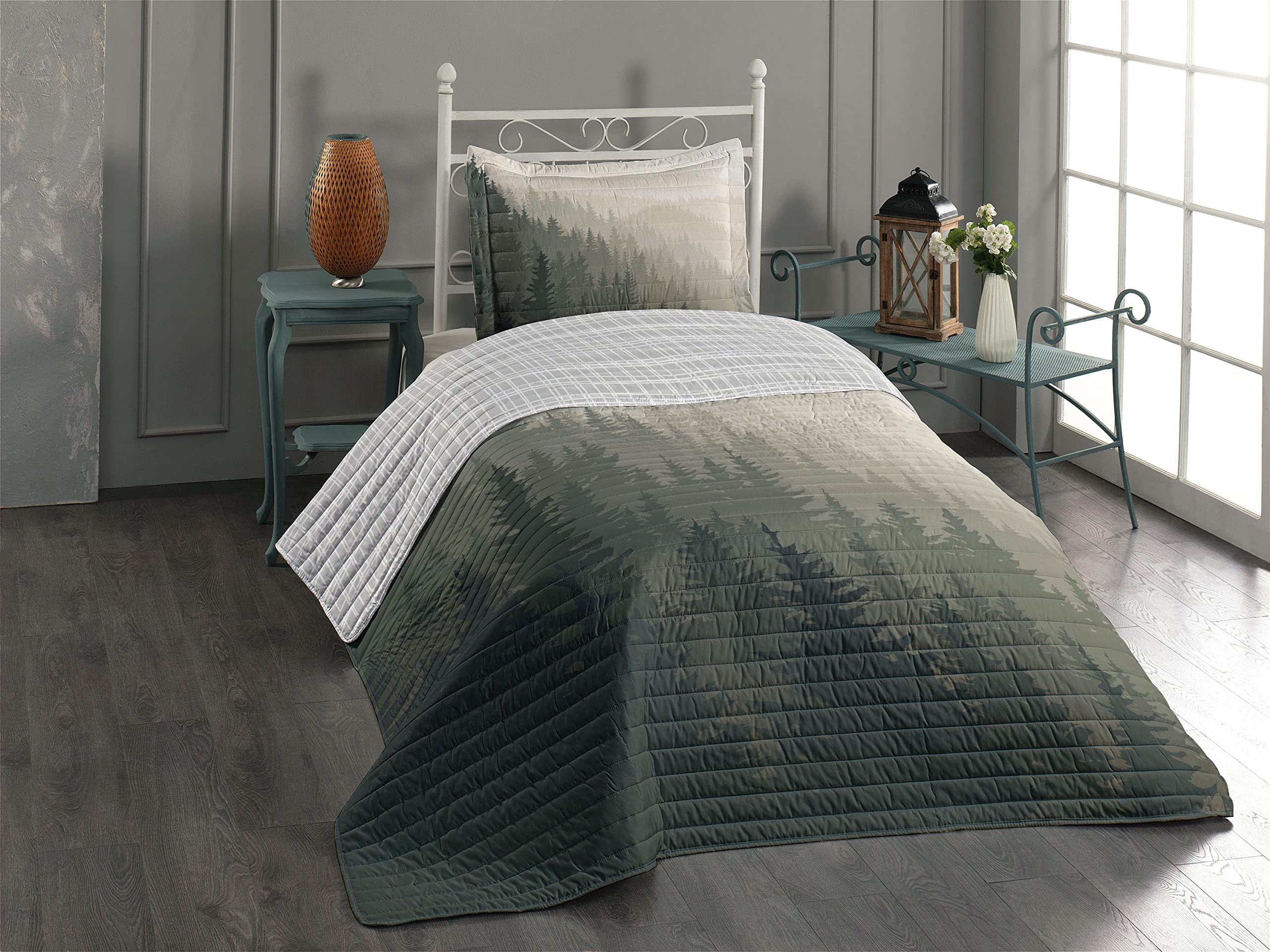 Ambesonne Reversible Bedspread Set with Pillow Shams - Nordic Forest Design with Coniferous Trees in Cream, Tan & Dark Green - Microfiber Twin Size Bedding for Cozy Cabin, Lodge or Scandinavian Bedroom Decor