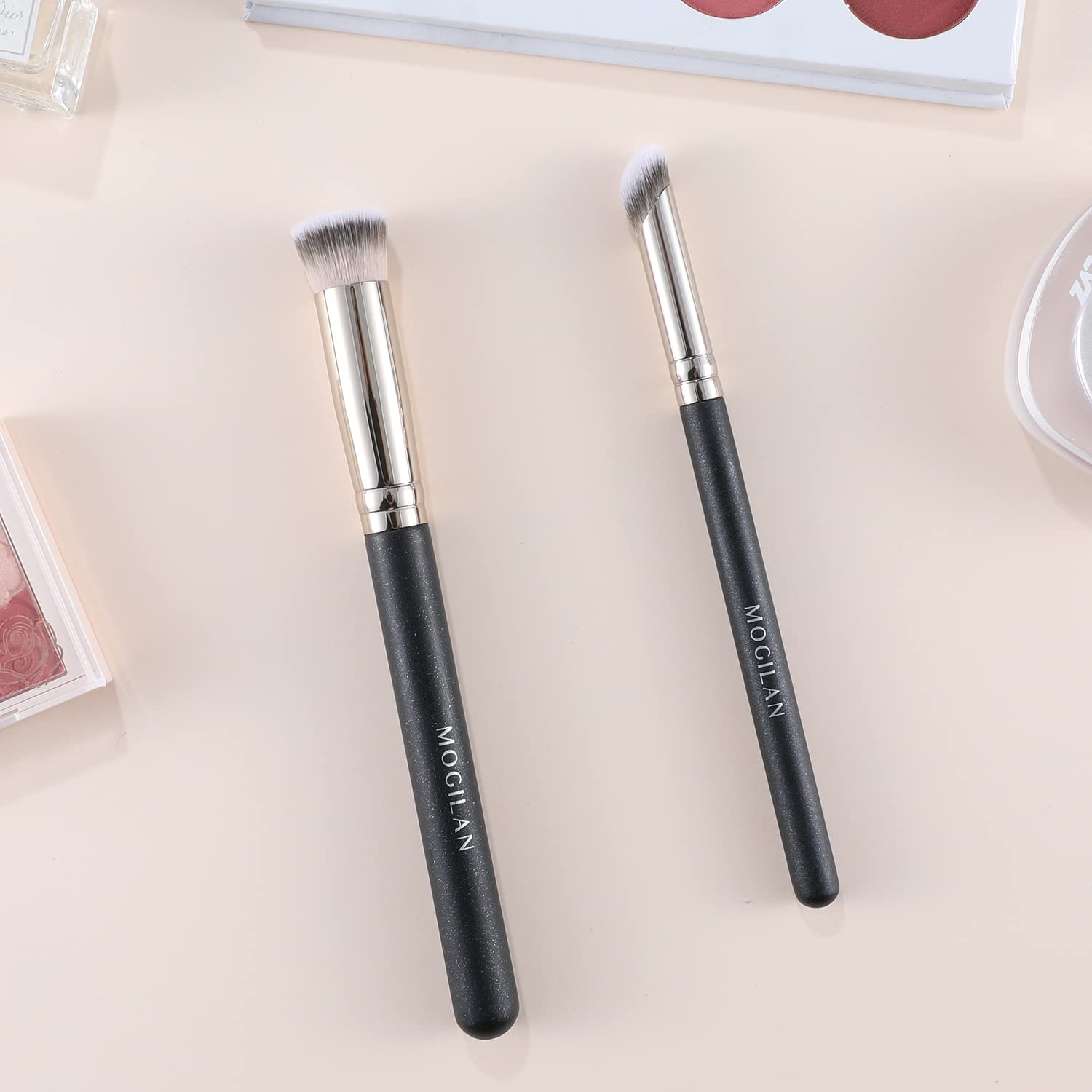 Professional Concealer Brush for Under Eye & Face Makeup - Flat Top Angled Blending Brush for Liquid, Cream & Powder Cosmetics (272/370S) | Perfect for Contouring, Buffing & Seamless Eyeshadow Application