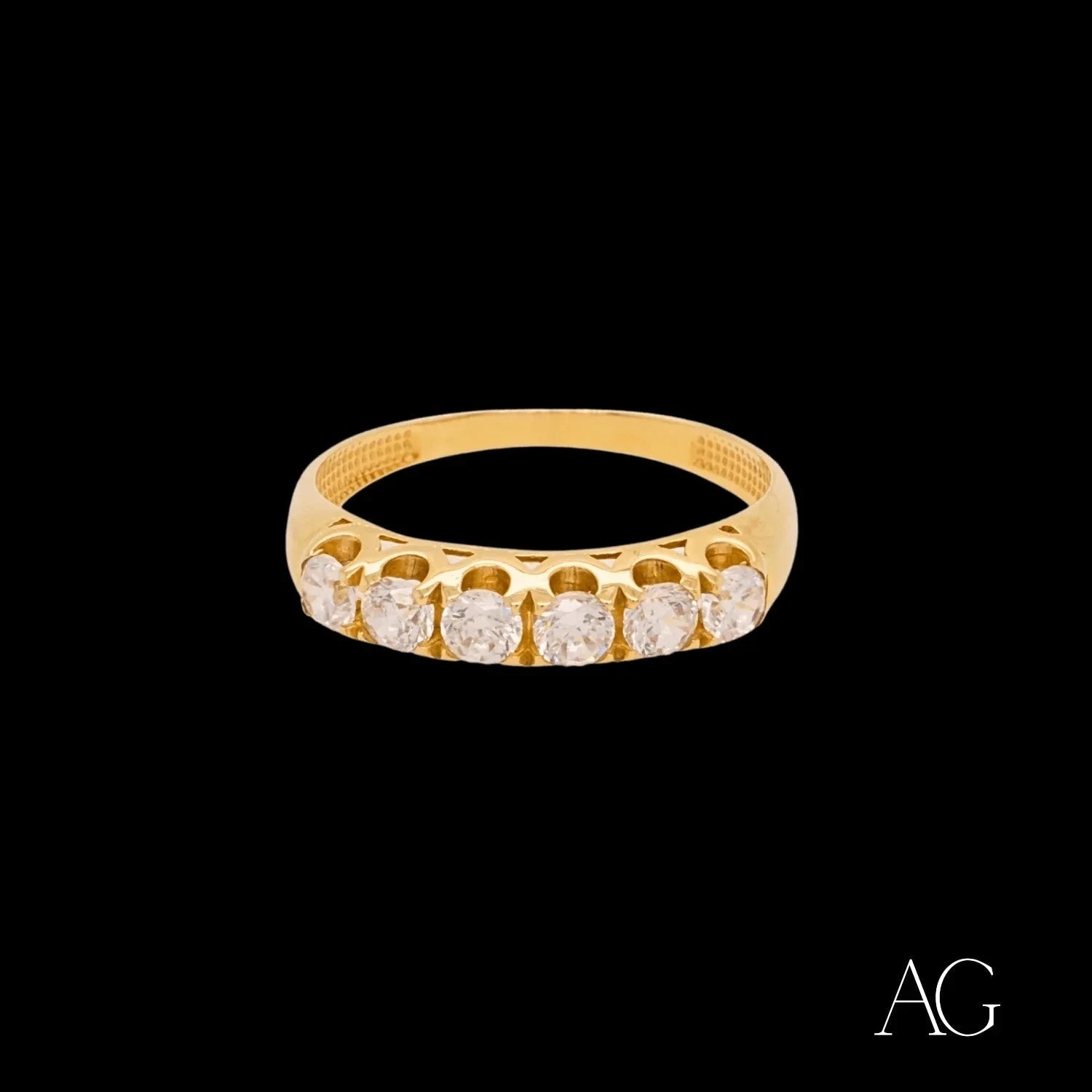 18K Gold Elegant Ring with 6 White CZ Stones - Perfect for Weddings, Anniversaries & Special Occasions