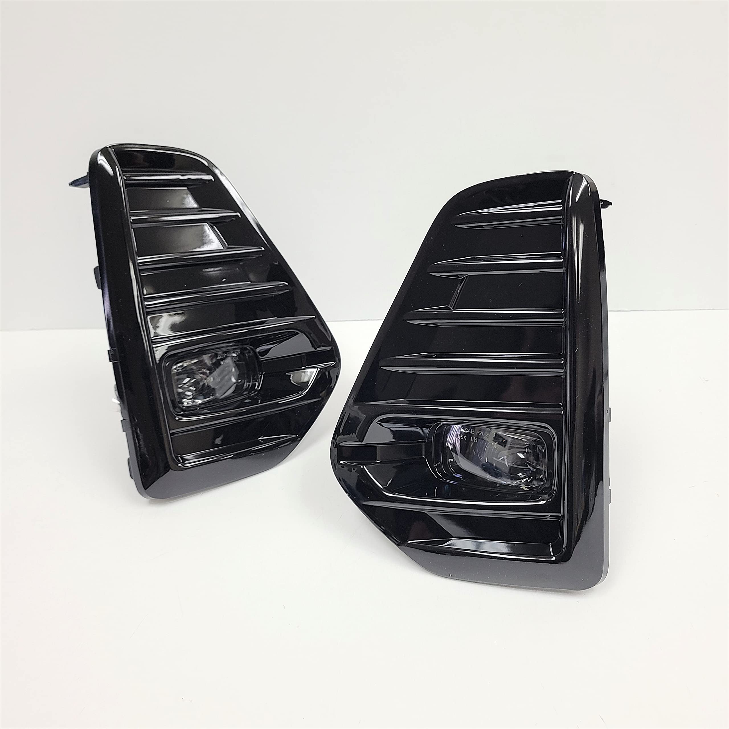LEDIN LED Fog Lights Kit Compatible with 2021-2024 Nissan Kicks - Replacement Bezel Switch Wiring Harness & Lamp Assembly - Perfect for Night Driving & Off-Road Adventures
