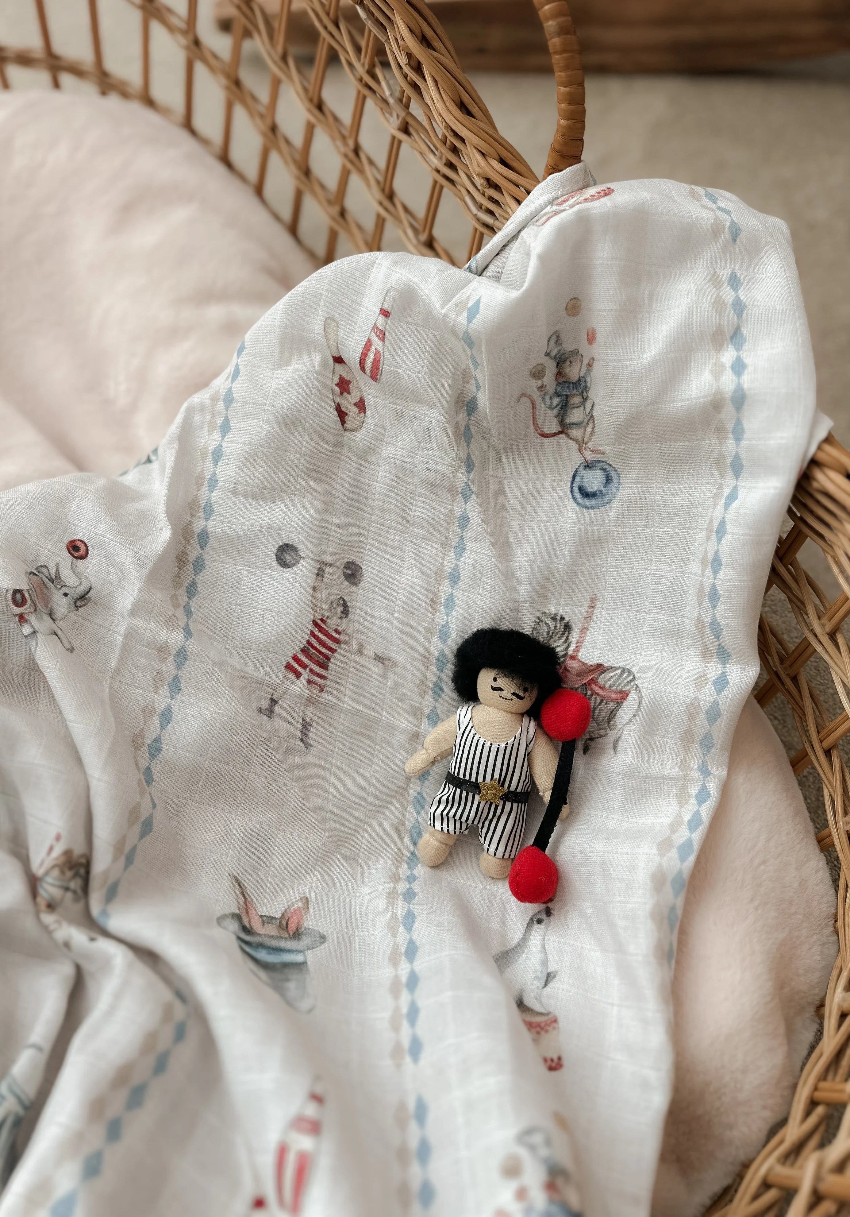 Pop Ya Tot Organic Muslin Swaddle Blanket - Soft Breathable Baby Wrap for Newborns & Infants - Perfect for Swaddling, Nursing Cover, and Stroller Blanket
