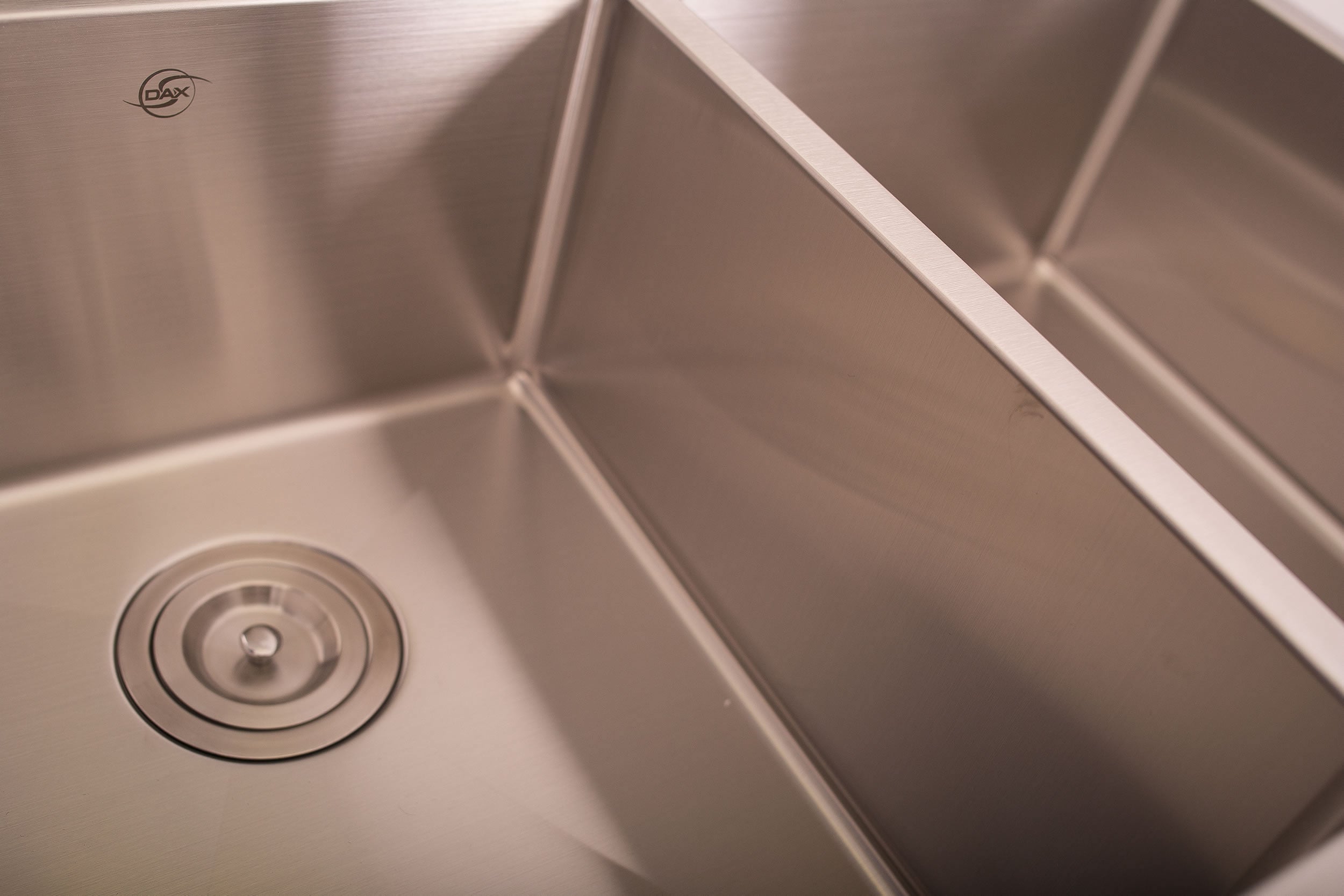 Premium DAX Double Bowl Undermount Kitchen Sink - 18 Gauge Stainless Steel with Brushed Finish - 32 x 19 x 9 Inches (DAX 3118B X) - Perfect for Modern Kitchens & Heavy-Duty Cooking