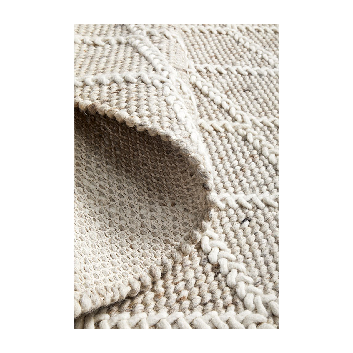 Premium Huxley Handwoven Natural Jute Rug - Soft & Durable for Living Room, Bedroom, or Nursery Decor