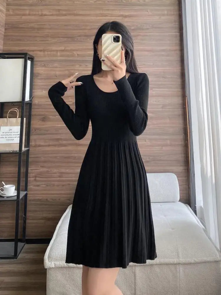 Black & Gray Elegant Knitted Pleated Mini Dress for Women - Slim O-Neck Long Sleeve A-Line Party Dress | Autumn Streetwear & Evening Robe | Perfect for Cocktail Parties, Date Nights & Office Wear
