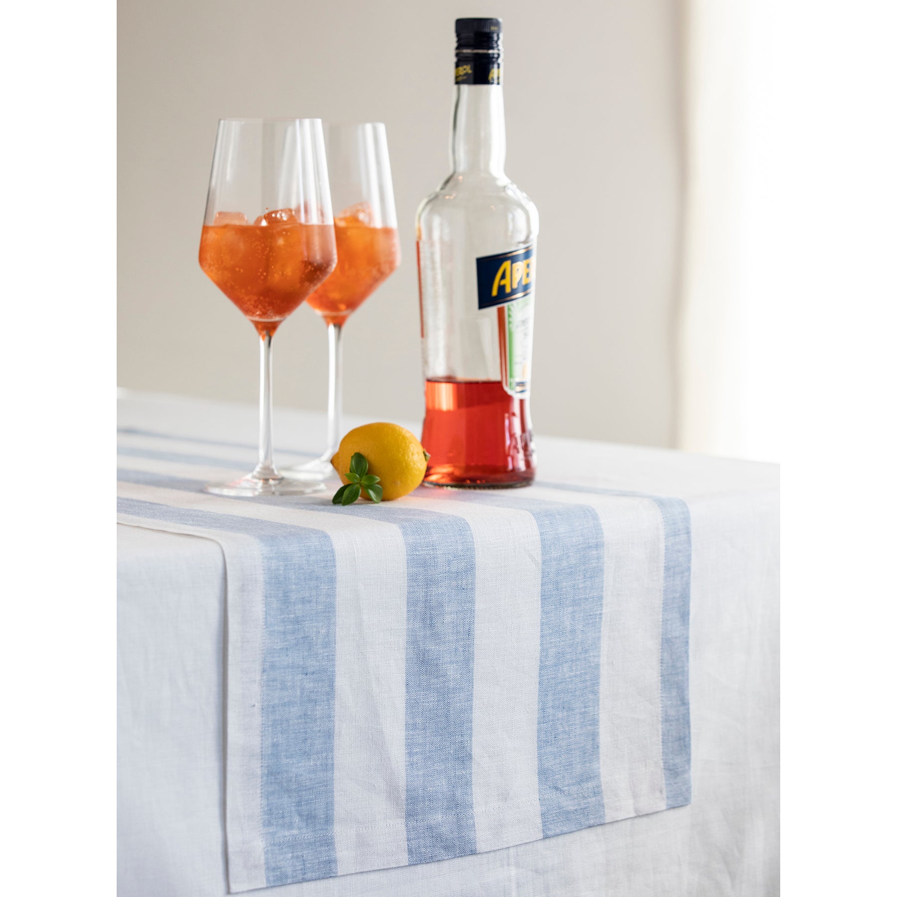 Stylish Cabana Stripe Table Runner - Cotton Decorative Dining Table Cover for Summer Parties, Beach Weddings & Outdoor Entertaining