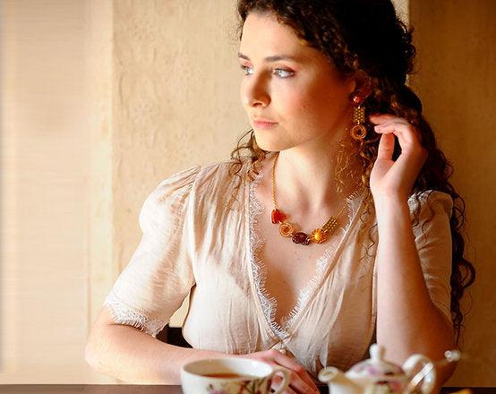 Laliblue Delicate Butter Cookies Necklace - Elegant Food Jewelry for Women - Perfect for Parties, Gifts & Everyday Fashion Accessories