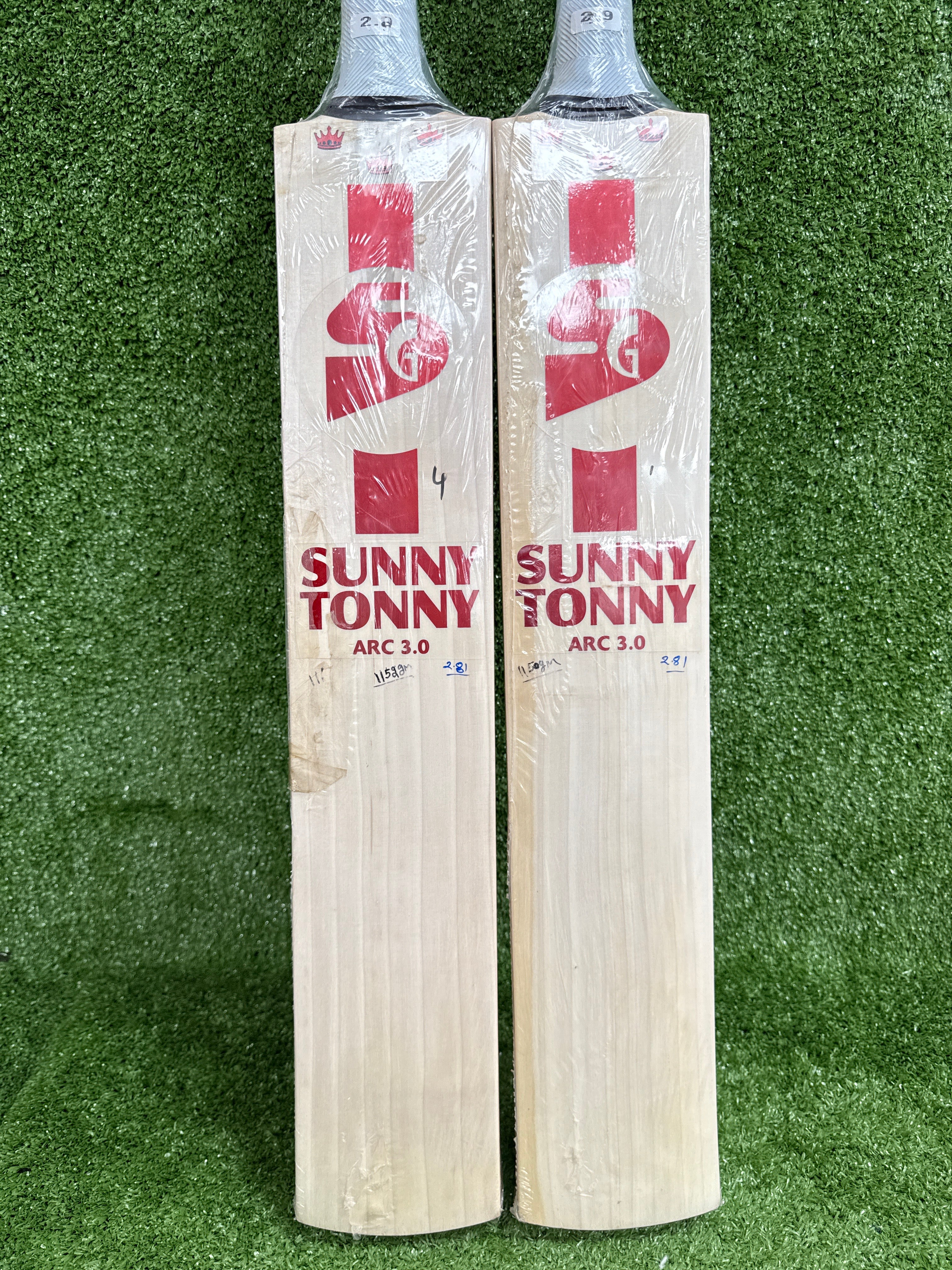 SG Sunny Tonny Arc 3.0 English Willow Cricket Bat - Premium Grade for Professional Players - Perfect for Matches & Practice Sessions