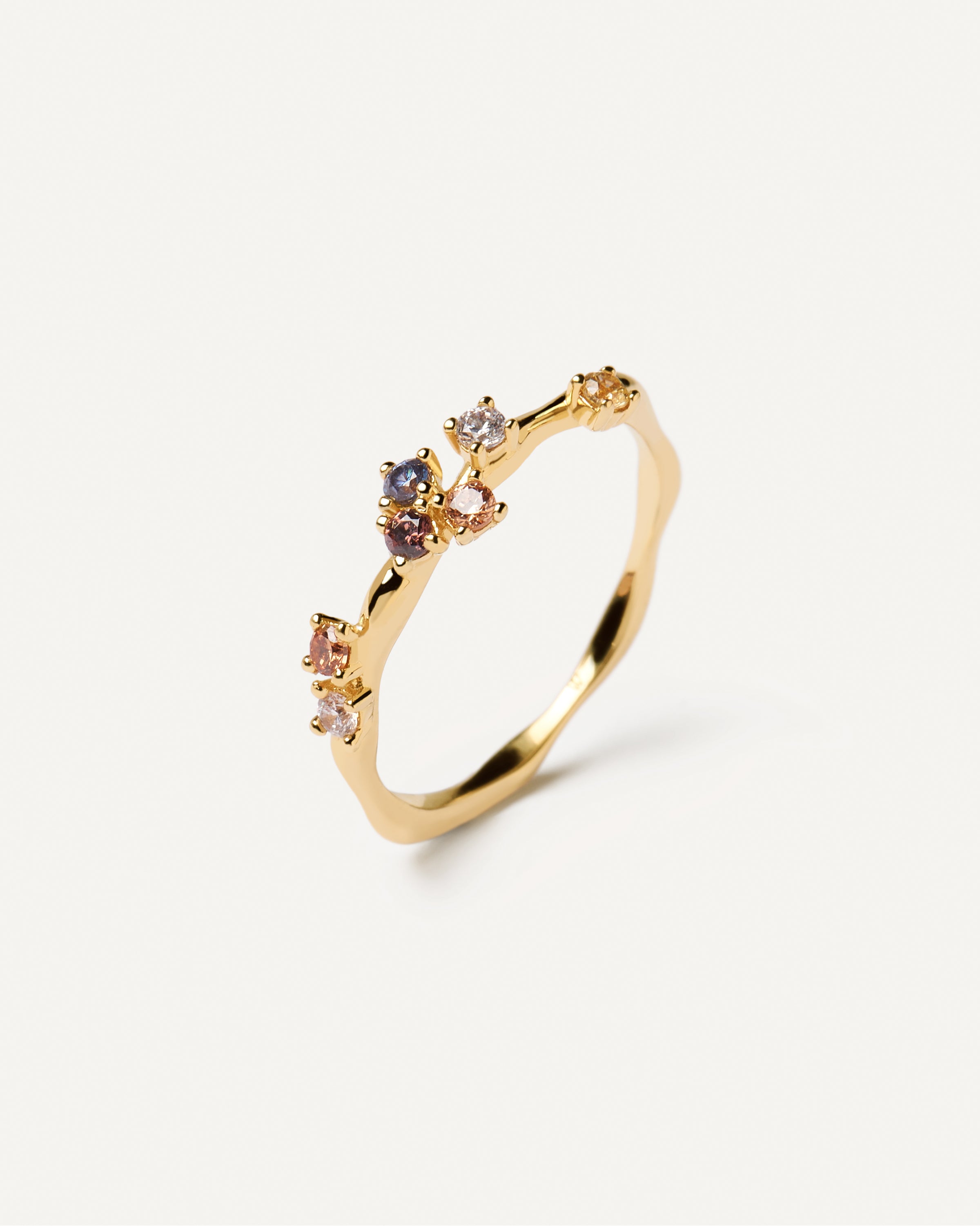 5-Piece Gold Plated Ring Set for Women - Elegant Stackable Rings for Everyday Wear, Gift Giving & Special Occasions