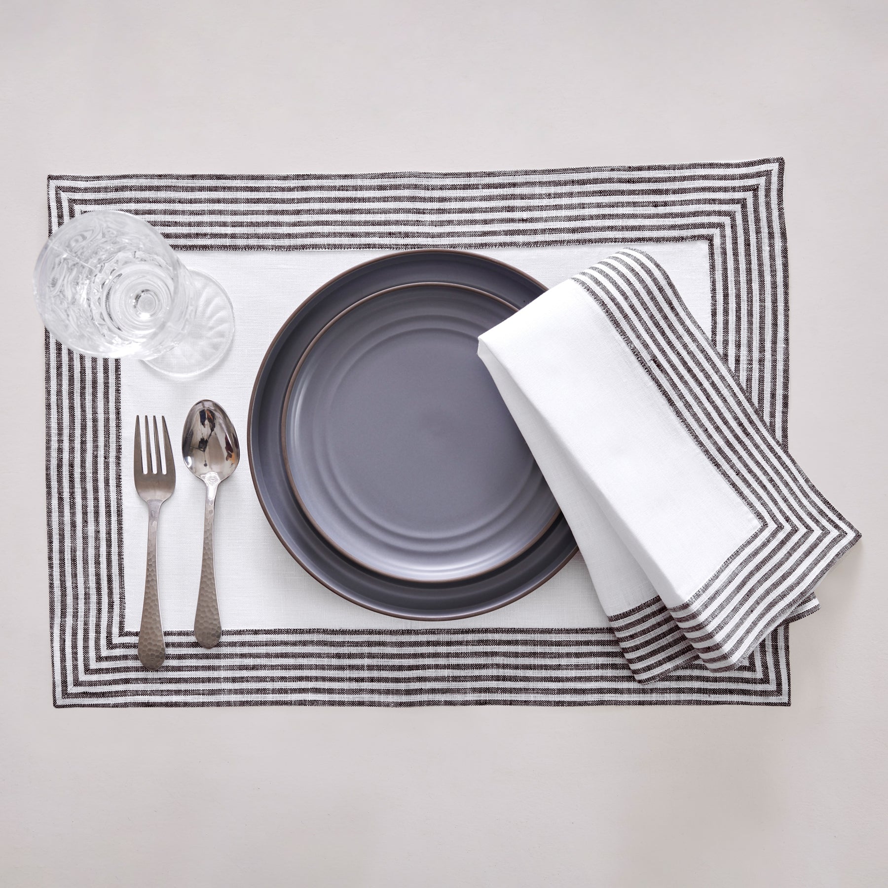 Premium Lucca Placemats Set of 4 - Waterproof & Heat-Resistant Table Mats for Dining, Kitchen, and Outdoor Use - Elegant Home Decor for Everyday Meals and Entertaining