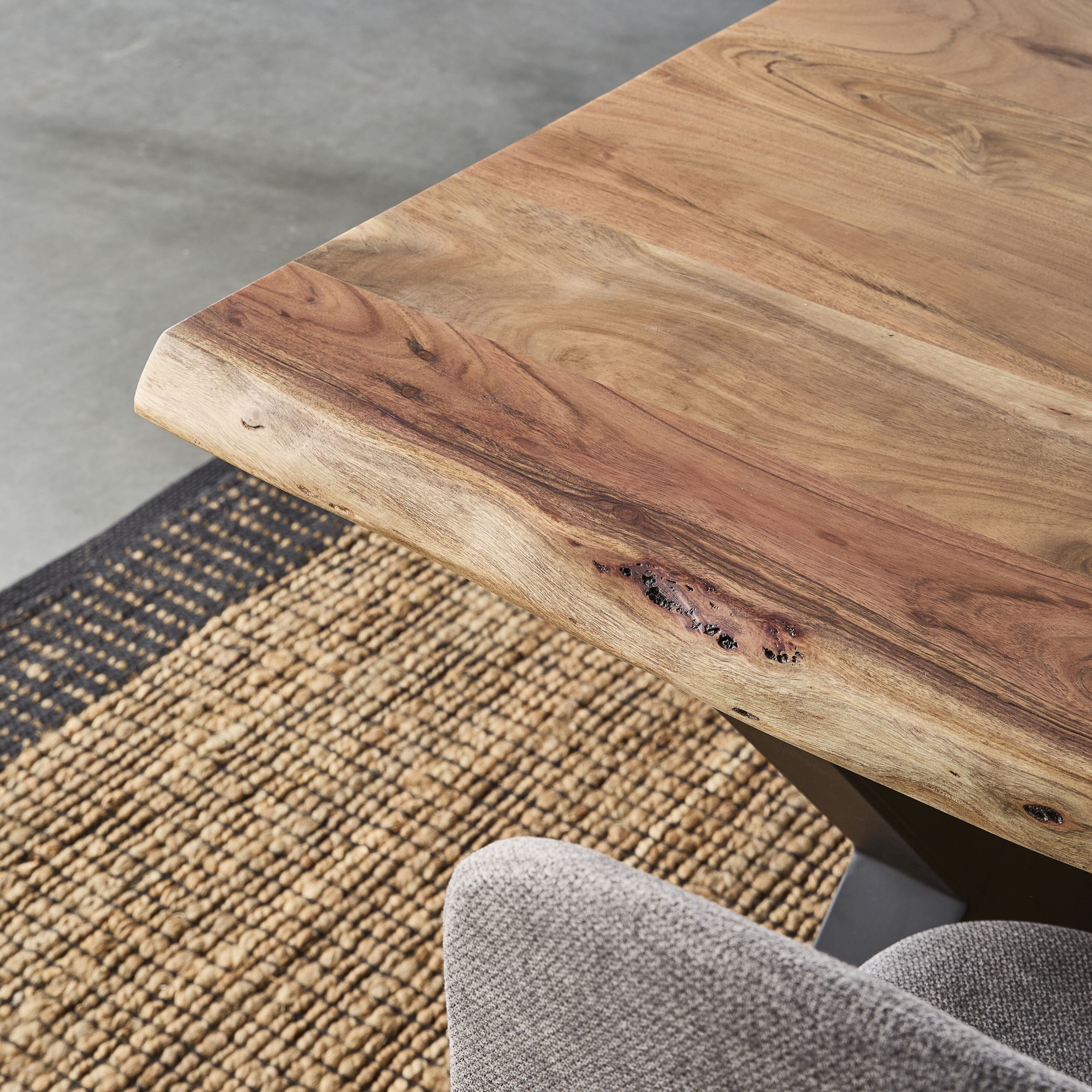 Live Edge Acacia Wood Dining Table - 160cm Solid Timber Table for Kitchen, Dining Room & Farmhouse Decor | Rustic & Modern Home Furniture