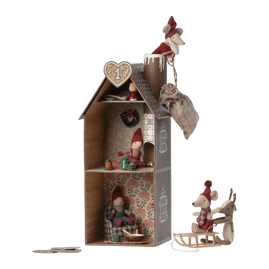 Gingerbread House Kit - DIY Christmas Cookie Decorating Set for Holiday Baking & Family Fun | Perfect for Christmas Parties, Gift Giving & Festive Home Decor