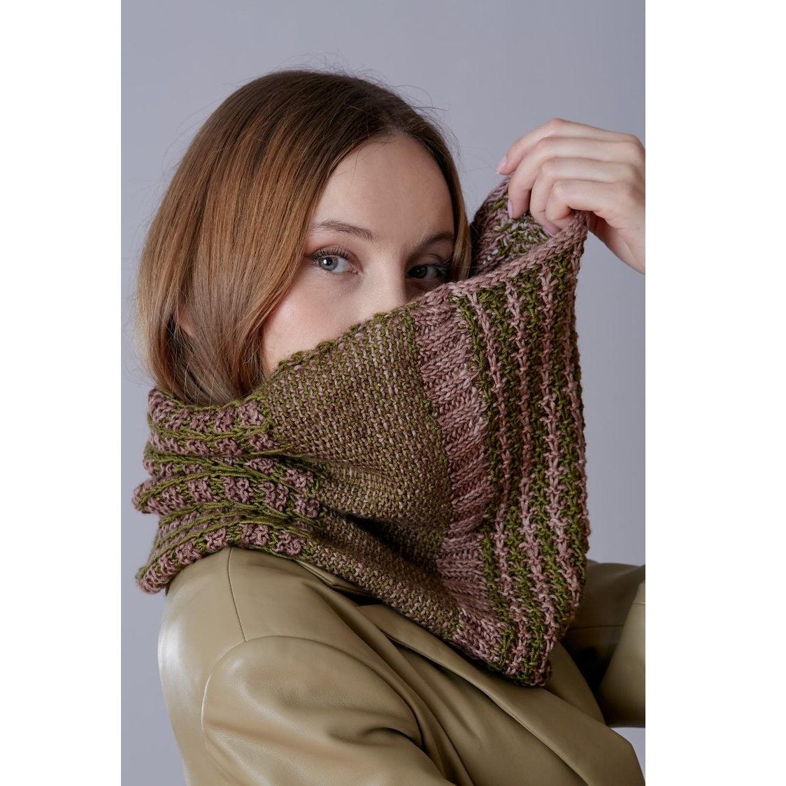 Cheyrek Cowl Knitting Kit with Harvest DK & Monokrom DK Yarn - Cozy Winter Accessory for Scarf & Shawl Making, Perfect for DIY Knitting Projects & Gifts