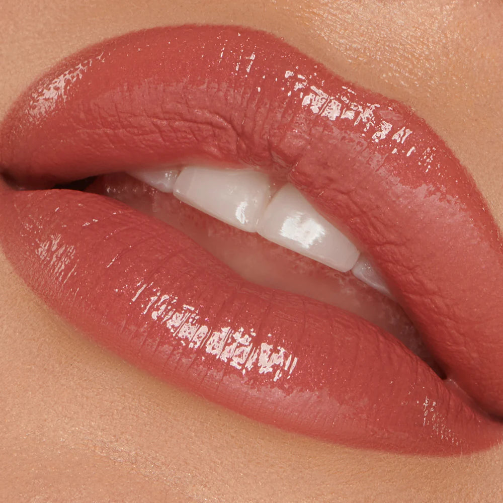 Anna Marti Cosmetics Velvet Lip Gloss - Hydrating Matte Liquid Lipstick, Long Lasting & Non-Sticky, Vegan & Cruelty Free (Perfect for Date Night, Parties & Everyday Wear)