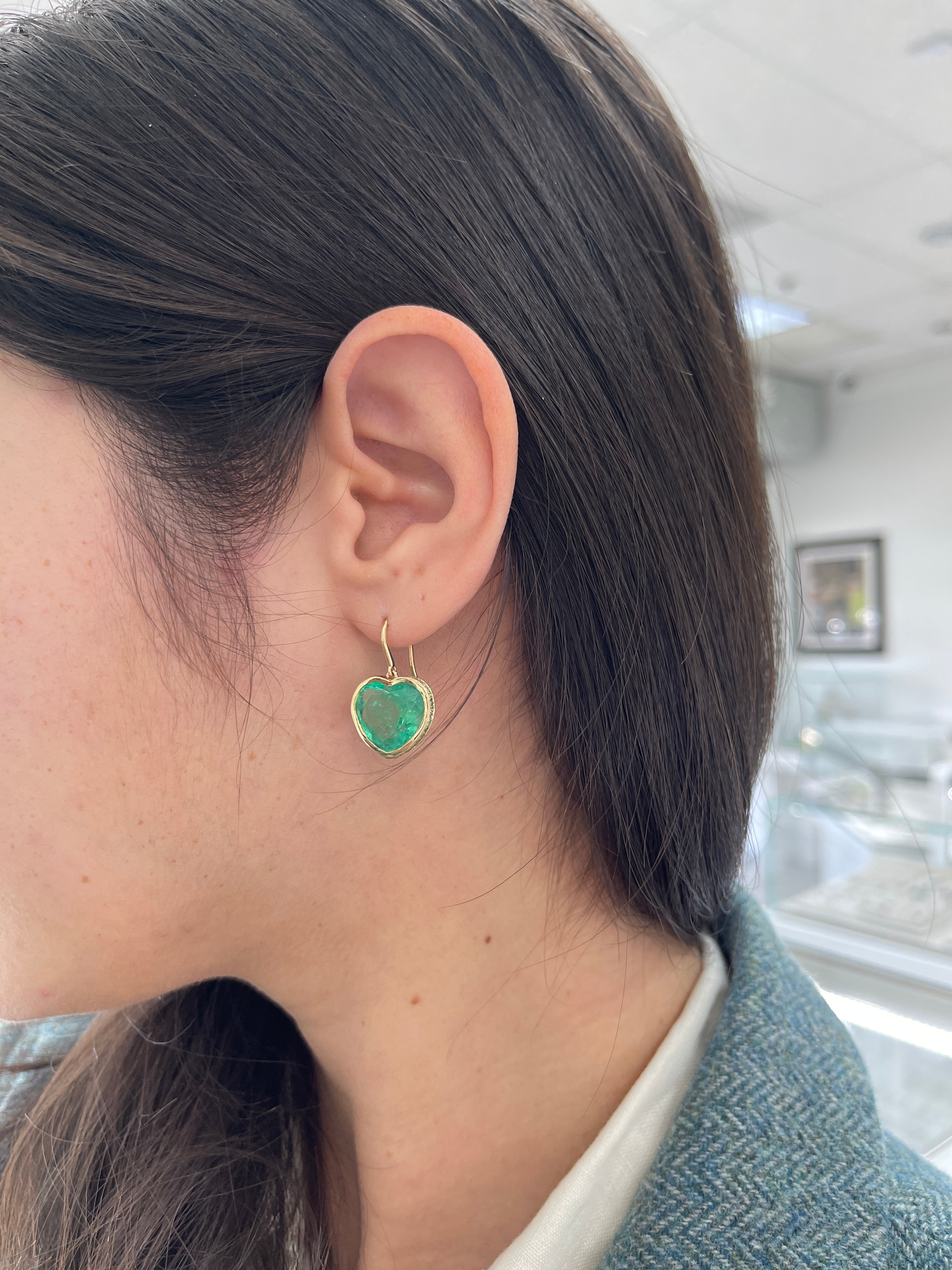 17.40tcw Bubbly Colombian Emerald Heart Dangle Earrings with Ombre Diamond & Emerald Bezel in 18K Gold – Elegant Jewelry for Weddings, Parties & Special Occasions