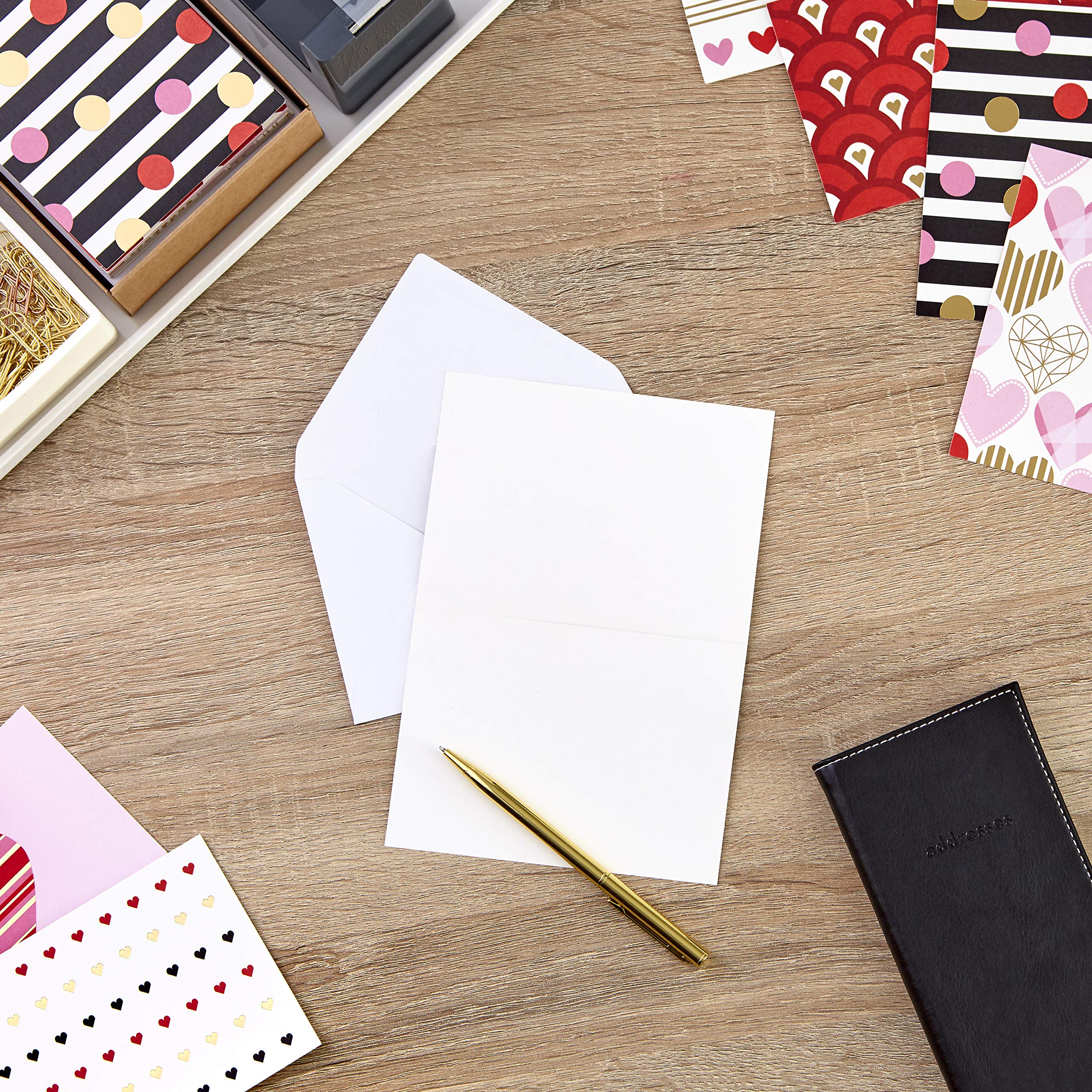 Hallmark Valentine's Day Greeting Cards - 24 Blank Heart & Stripe Design Cards with Envelopes for Anniversary, Wedding, Celebration, Thinking of You - Perfect for Romantic Occasions, Love Notes & Special Moments